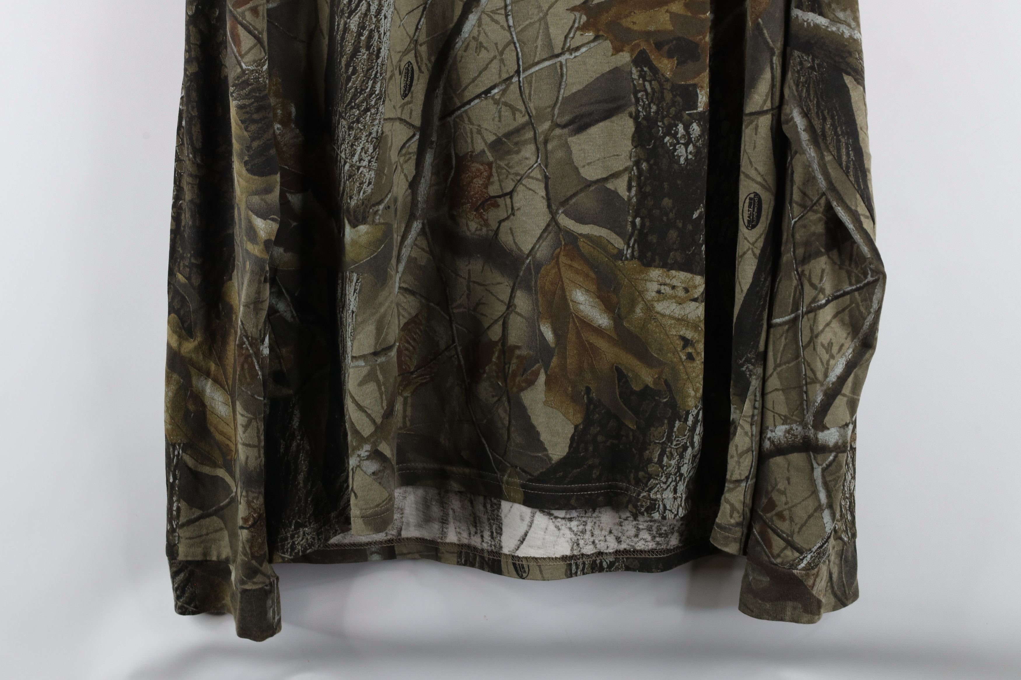 Vintage Vintage Streetwear Camouflage Long Sleeve Pocket T-Shirt Size US M / EU 48-50 / 2 - 11 Thumbnail