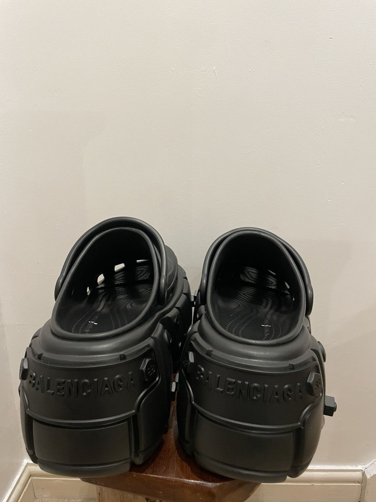 Balenciaga Balenciaga Hard Crocs EU 45 Brand New (Black/Black) Size US 11 / EU 44 - 3 Thumbnail