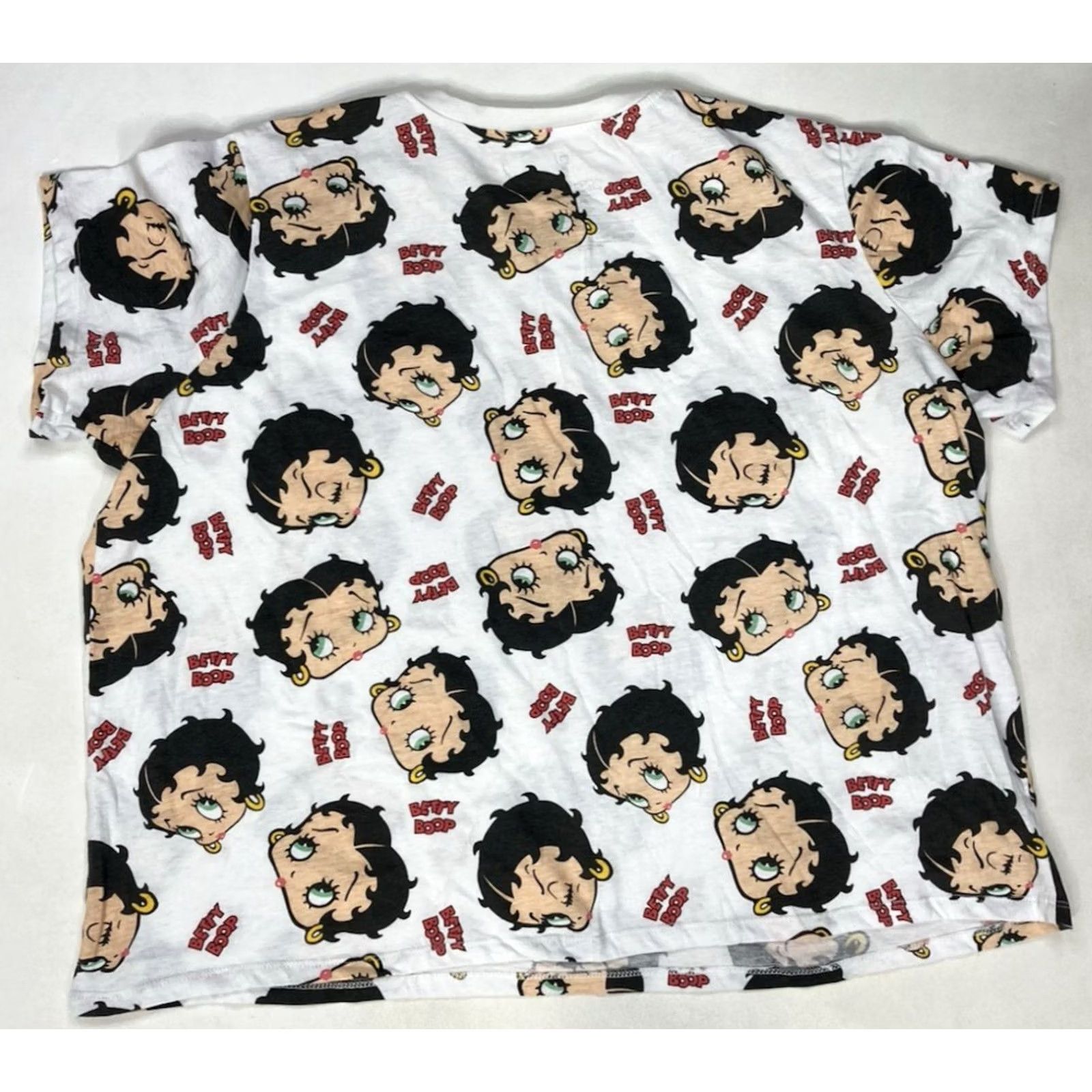 Gloverall Betty Boop T-Shirt Women 3X White Short Sleeve Crew Neck Pullover All Over Print Size XXL / US 16-18 / IT 52-54 - 2 Thumbnail