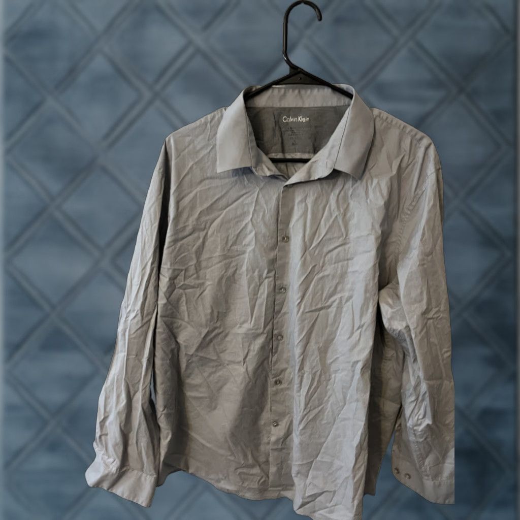 Calvin Klein VINTAGE Calvin Klein Collection Men's Button-Up Shirt XL Gray Slim Fitting Solid 80s 90s Size US XL / EU 56 / 4 - 1 Thumbnail