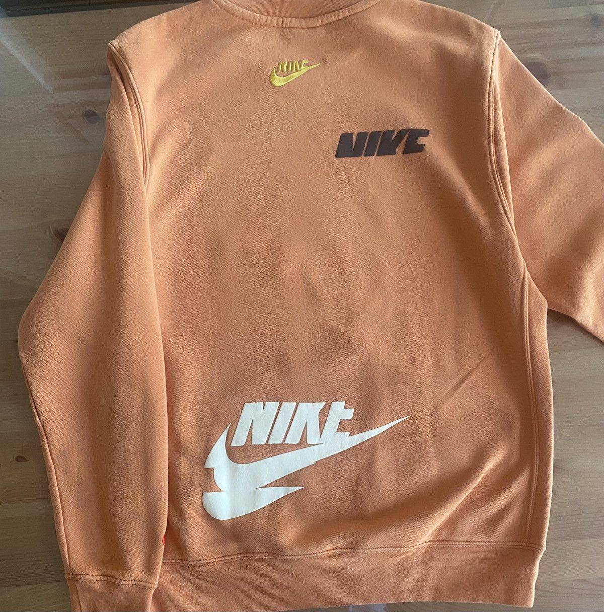 Nike Orange Nike Multi Logo Sweatshirt ( S ) Size US S / EU 44-46 / 1 - 5 Thumbnail