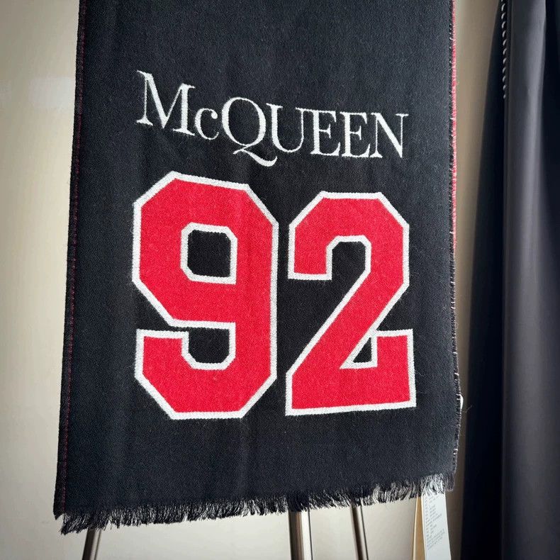 Alexander McQueen Alexander Mcqueen Wool printed scarf Size ONE SIZE - 2 Thumbnail