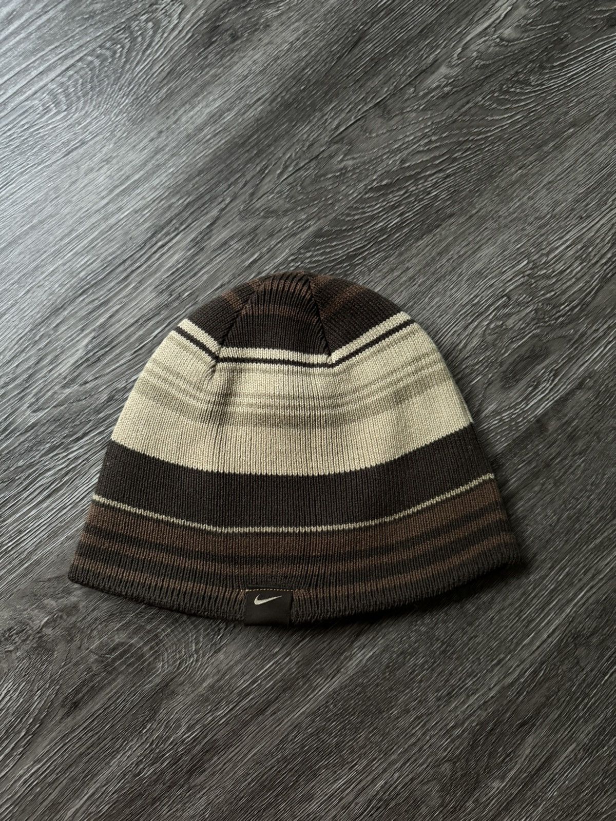 Nike Nike Vintage Knit Swoosh Y2K Beanie Brown Reversible Striped Size ONE SIZE - 1 Thumbnail
