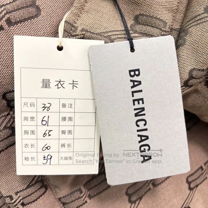Balenciaga Balenciaga Short Double B Full Print Stand Collar Down Jac Size XS / US 0-2 / IT 36-38 - 7 Thumbnail