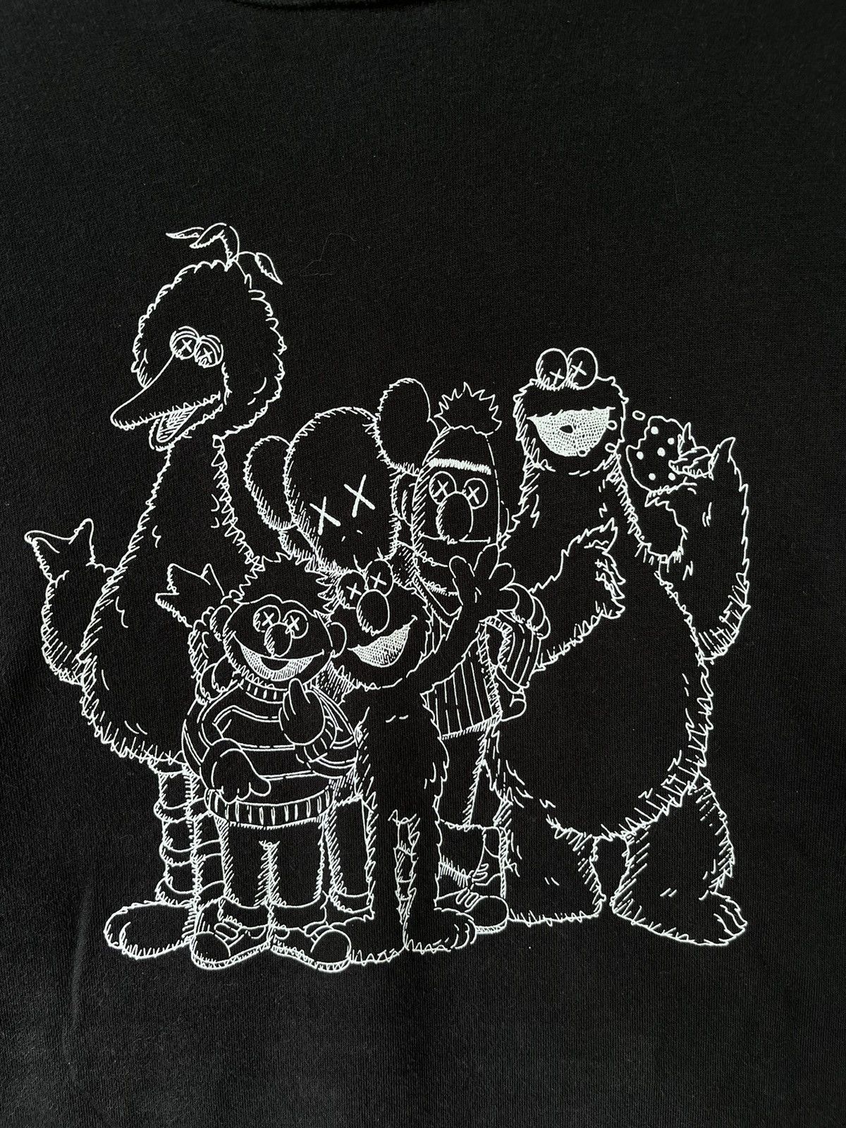 Kaws × Uniqlo Uniqlo x Kaws x Sesame Street Hoodie Size US XL / EU 56 / 4 - 3 Thumbnail