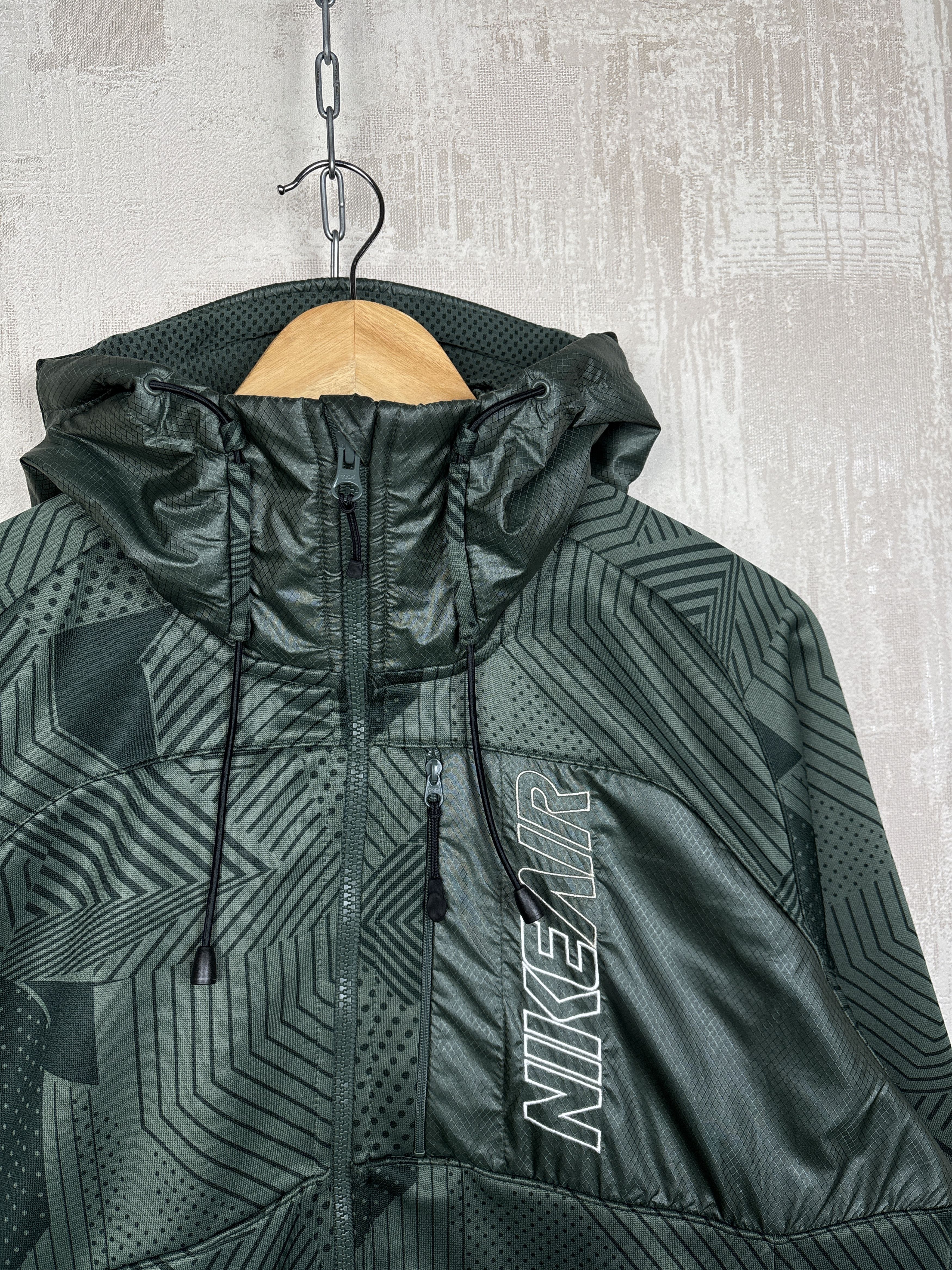 Nike 00's Nike Air Rare Vintage Geometric Zip Hoodie Gorpcore Y2K Size US M / EU 48-50 / 2 - 5 Thumbnail