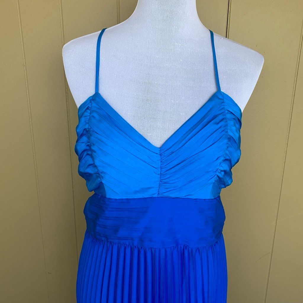 Express Express women 10 cut out spaghetti strap pleated maxi dress Size L / US 10 / IT 46 - 2 Thumbnail
