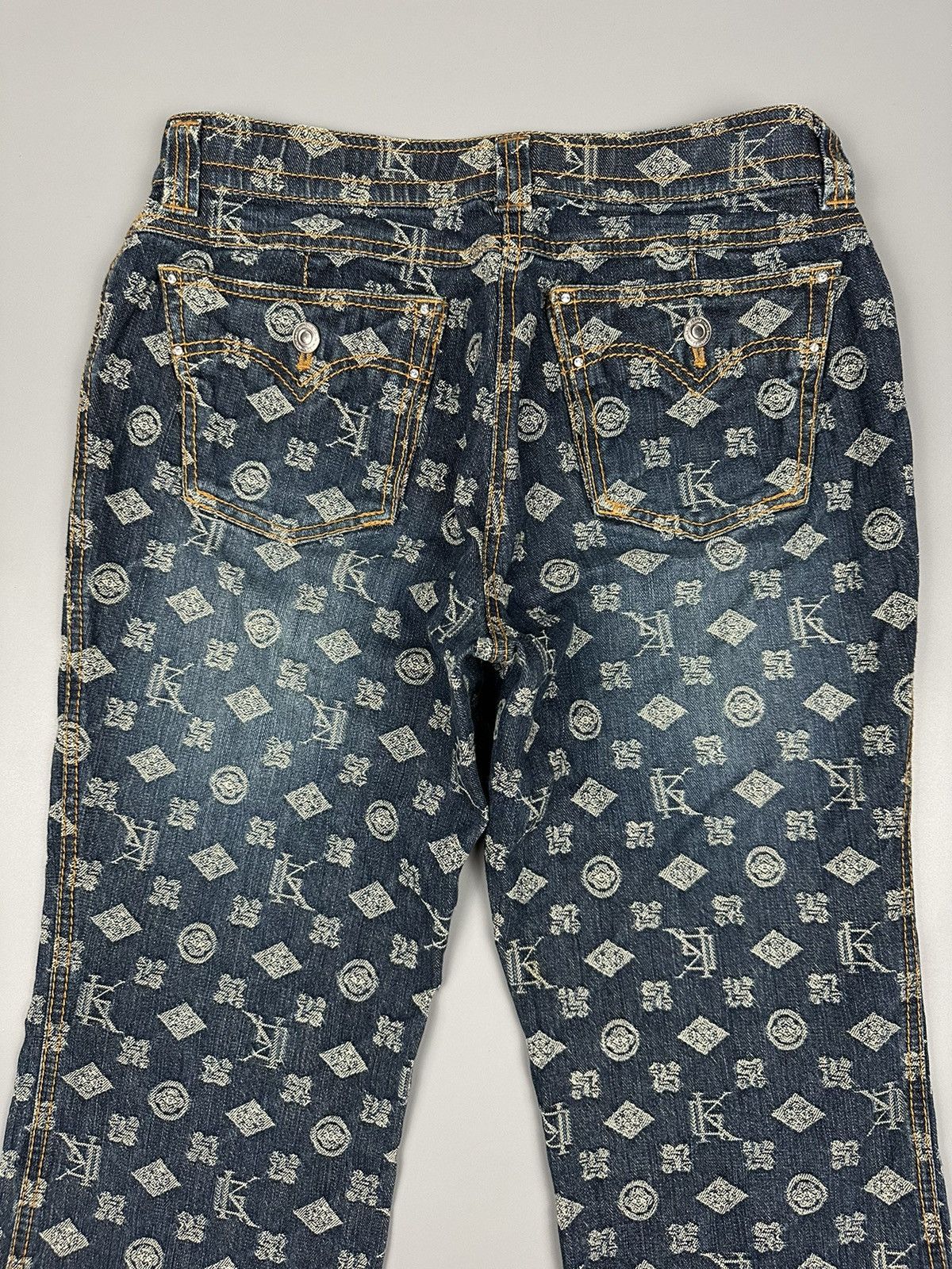 If Six Was Nine × Le Grande Bleu (L.G.B.) 🔥Rare🔥Vintage Japanese Monogram Flared Jeans Size 30" / US 8 / IT 44 - 6 Thumbnail
