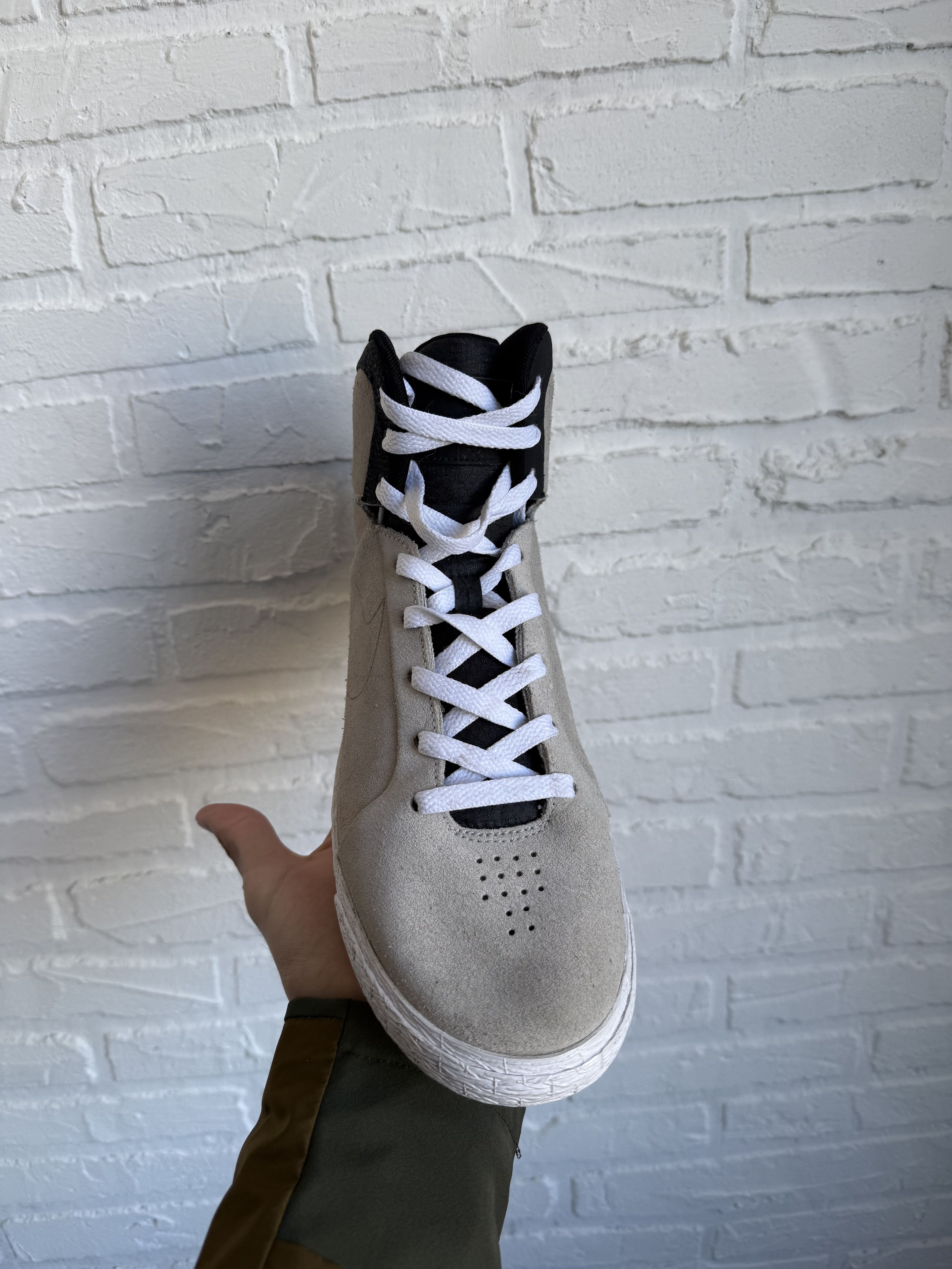 Nike RARE Nike hyperclave wolf grey suede leather ACG sneaker Size US 9.5 / EU 42-43 - 7 Thumbnail