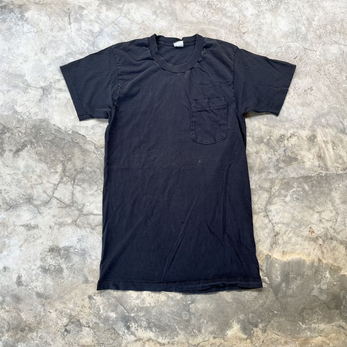Vintage 1980s pocket tee Size US XXS / EU 40 - 1 Thumbnail