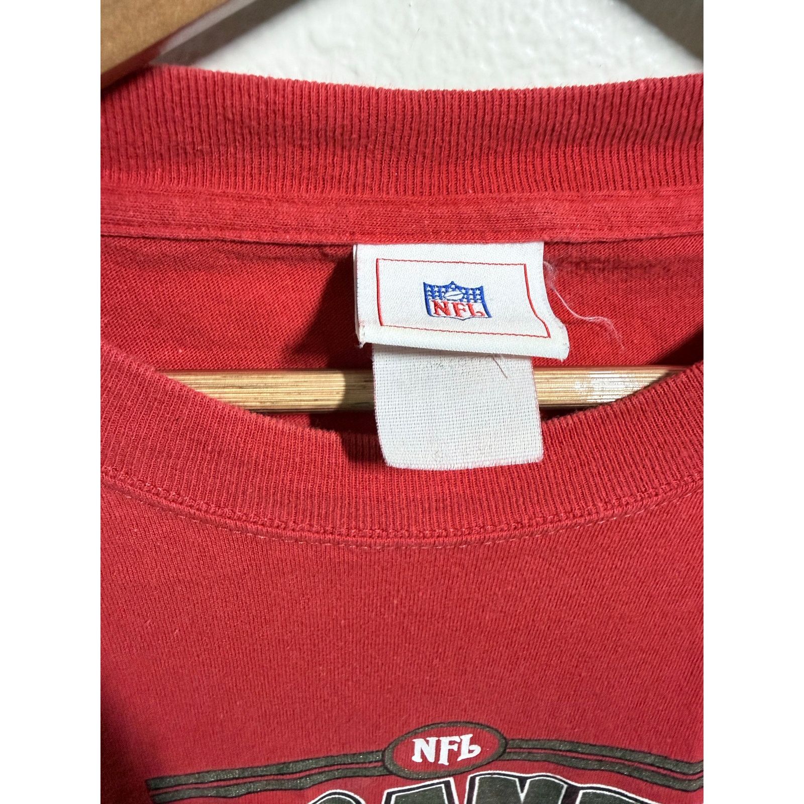 NFL Size XL buccaneers nfc south nfl tag tee Size US XL / EU 56 / 4 - 2 Thumbnail