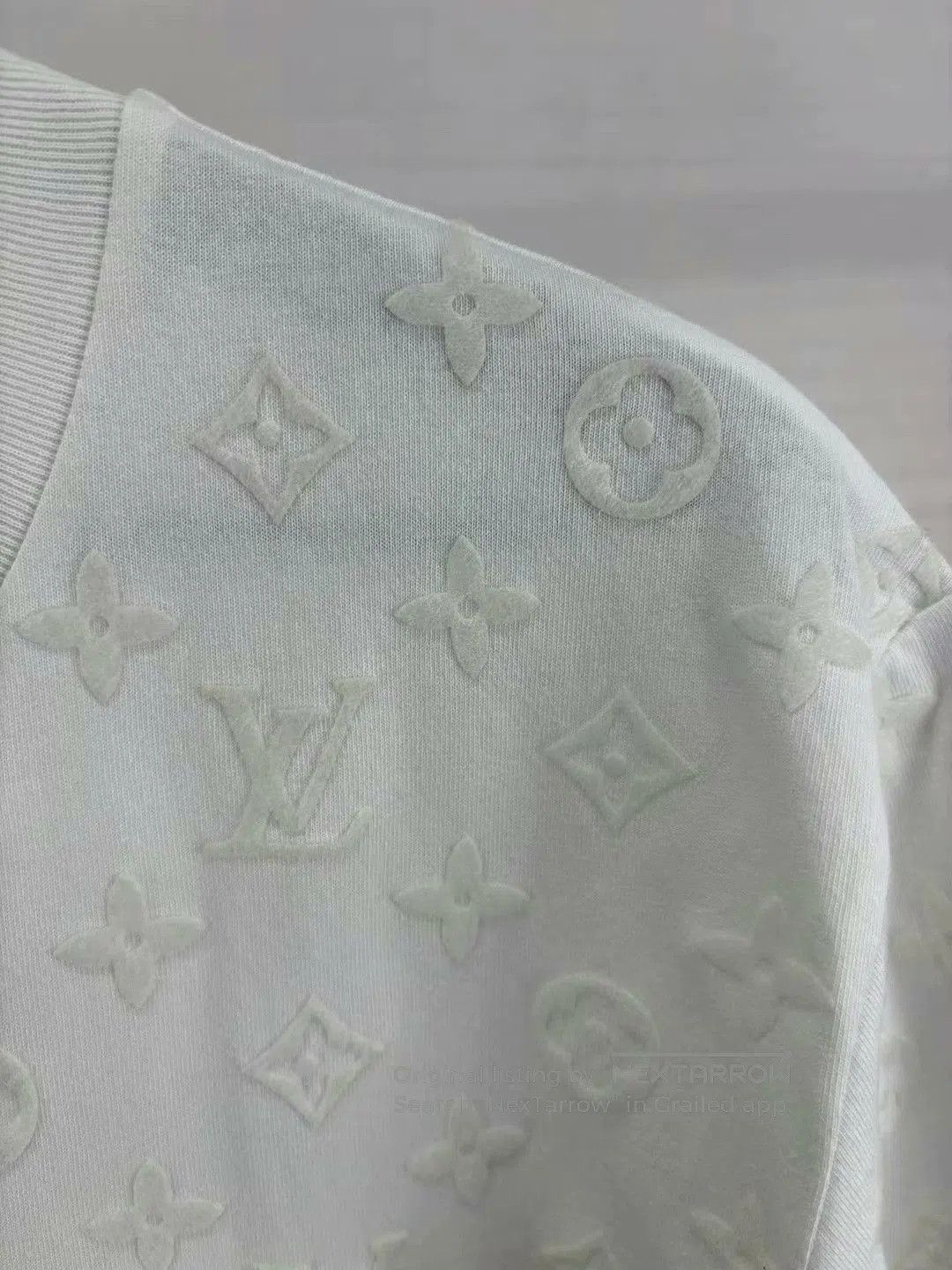 Louis Vuitton louis vuitton velvet printed short sleeve shirt. Size US S / EU 44-46 / 1 - 3 Thumbnail