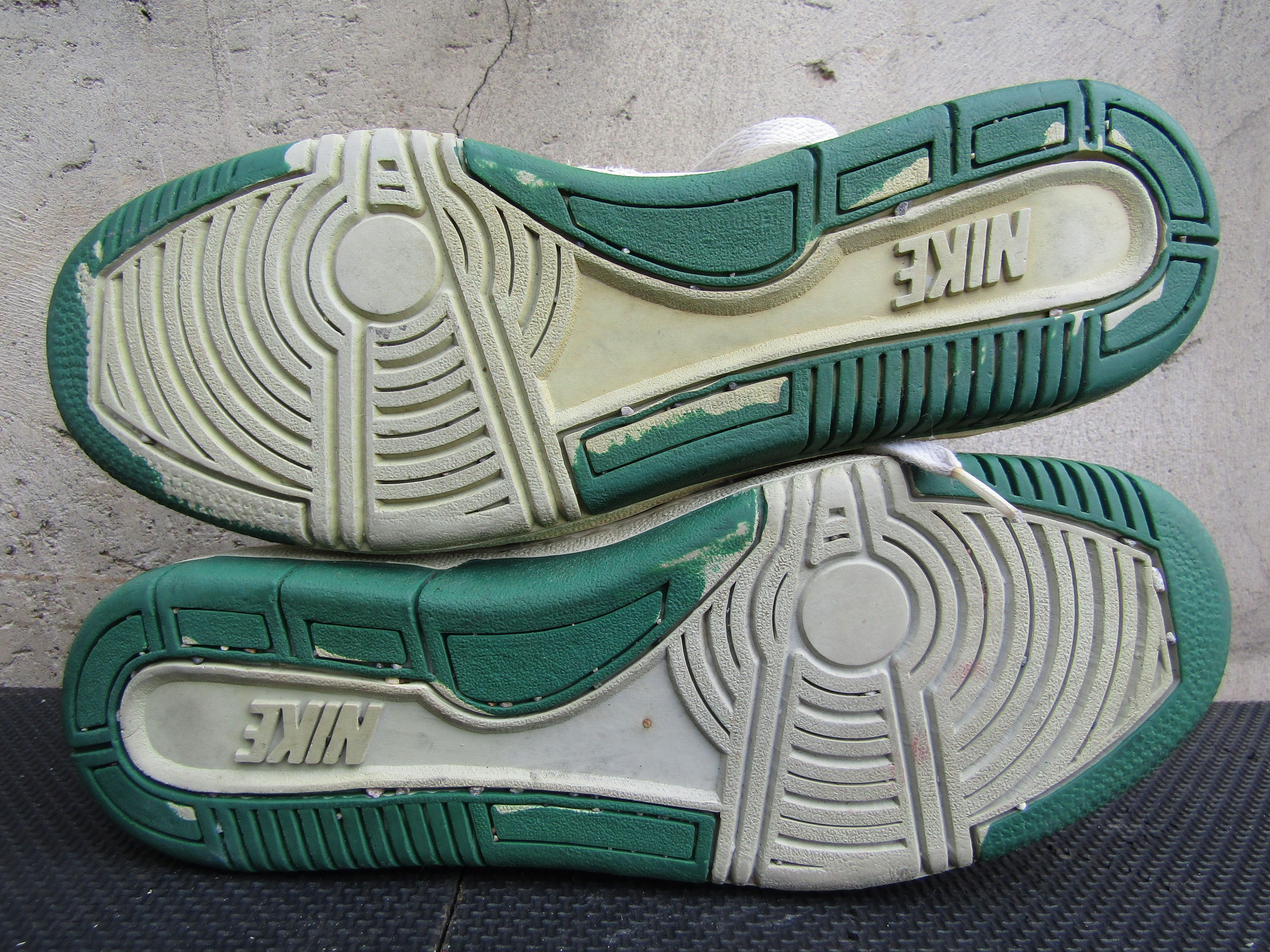 Nike NIKE COURT FORCE White x Green Men Made in Korea Size US 9.5 / EU 42-43 - 11 Thumbnail