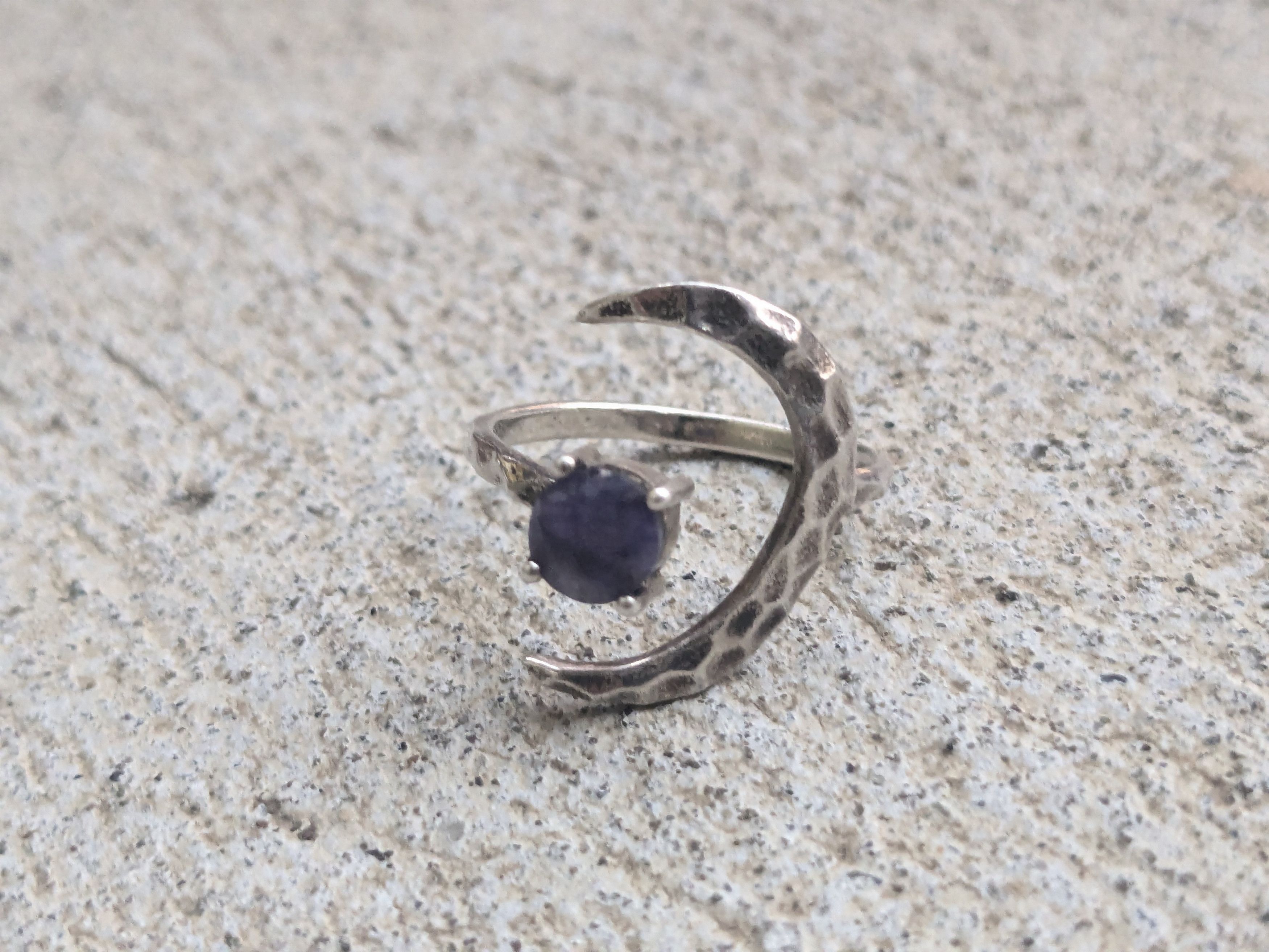 Vintage Vintage Sterling Silver Ring Blue Sodalite Moon Hammered Size ONE SIZE - 2 Thumbnail