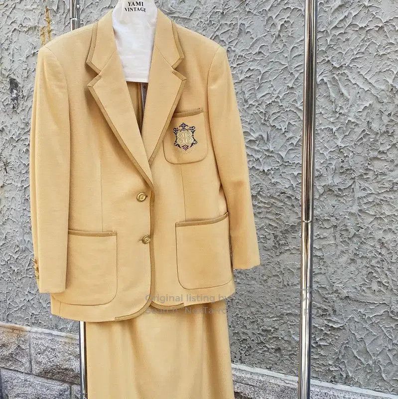 Burberry Burberry L Size Khaki Cashmere Women's Jacket. Size L / US 10 / IT 46 - 1 Thumbnail