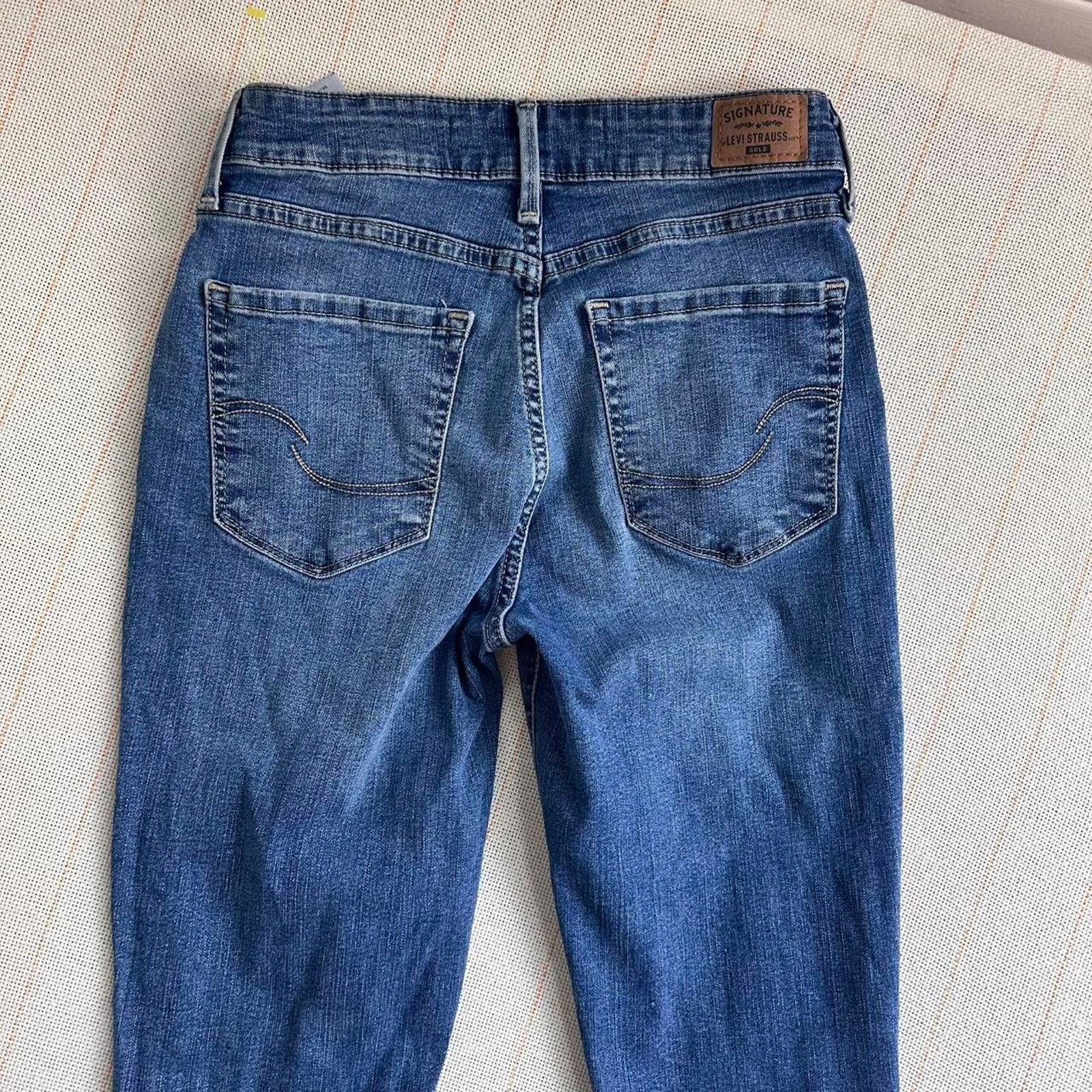 Levi's Signature Levi's Gold Strauss Totally Shaping Skinny Jeans Size 26" / US 2 / IT 38 - 8 Thumbnail