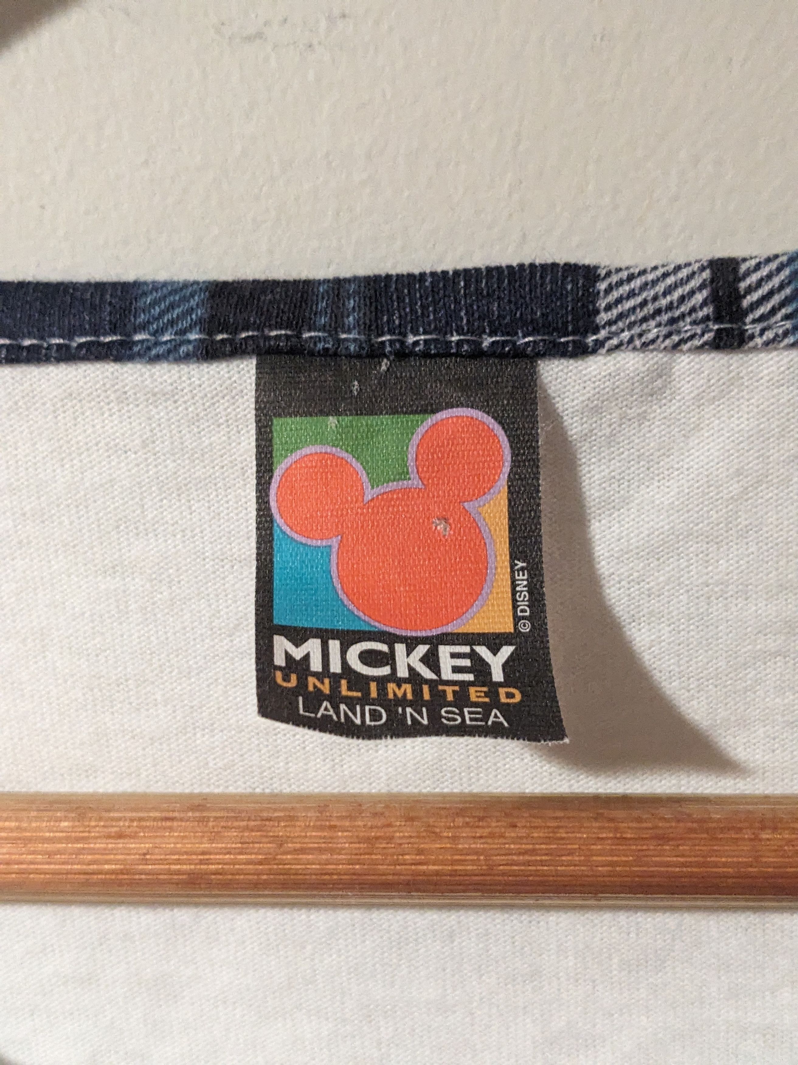 Disney Vintage 90s Mickey Unlimited Love Hearts X-Large T-Shirt Size US XL / EU 56 / 4 - 3 Thumbnail