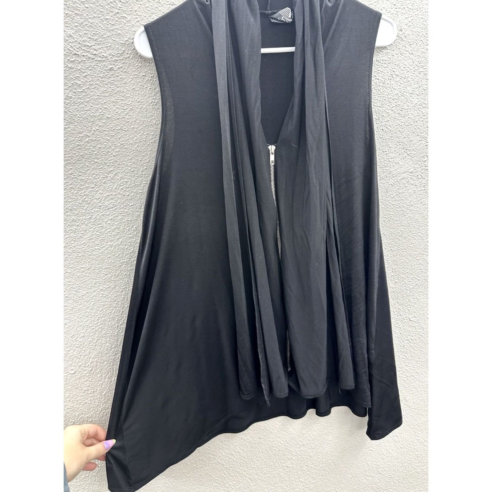 J Brand Slinky Brand Womens Top Size Medium Black Zip Up Sleeveless Vintage Cardigan Knit Solid Bohemian Winter Fall Spring Limited Ladies Mens Girls? Size M / US 6-8 / IT 42-44 - 2 Thumbnail