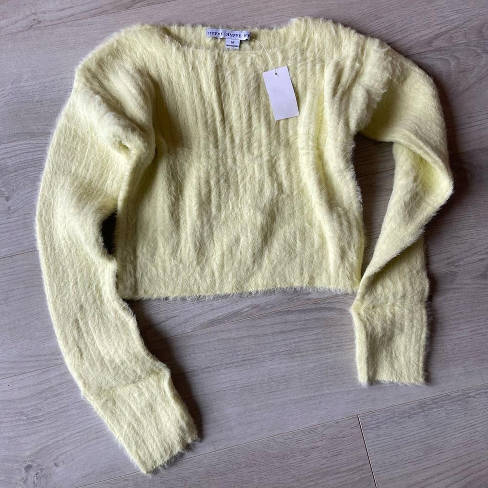 Designer Cozy Soft Yellow Cropped Knit Sweater - New With Tags Size M / US 6-8 / IT 42-44 - 1 Thumbnail
