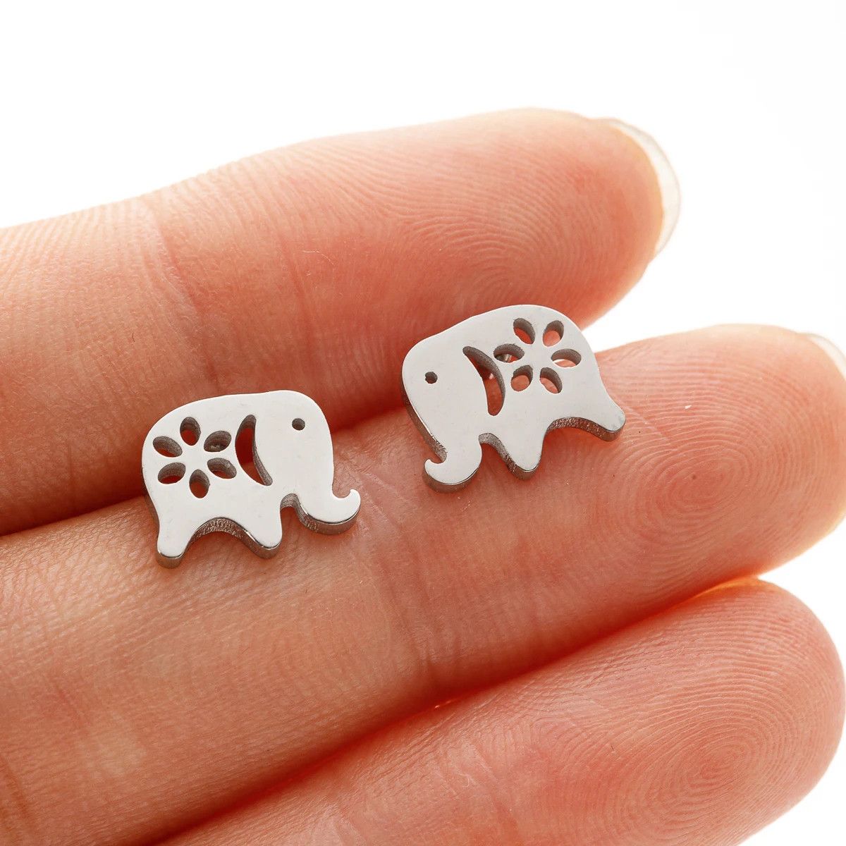 Jewelry Cartoon Elephant Stud Earrings Charm Earring Gift Size ONE SIZE - 1 Thumbnail