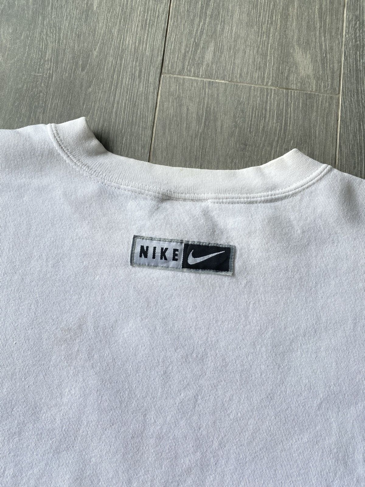 Nike × Vintage Vintage 90’s Nike Spell Out Embroidered Crewneck Sweatshirt Size US L / EU 52-54 / 3 - 5 Thumbnail