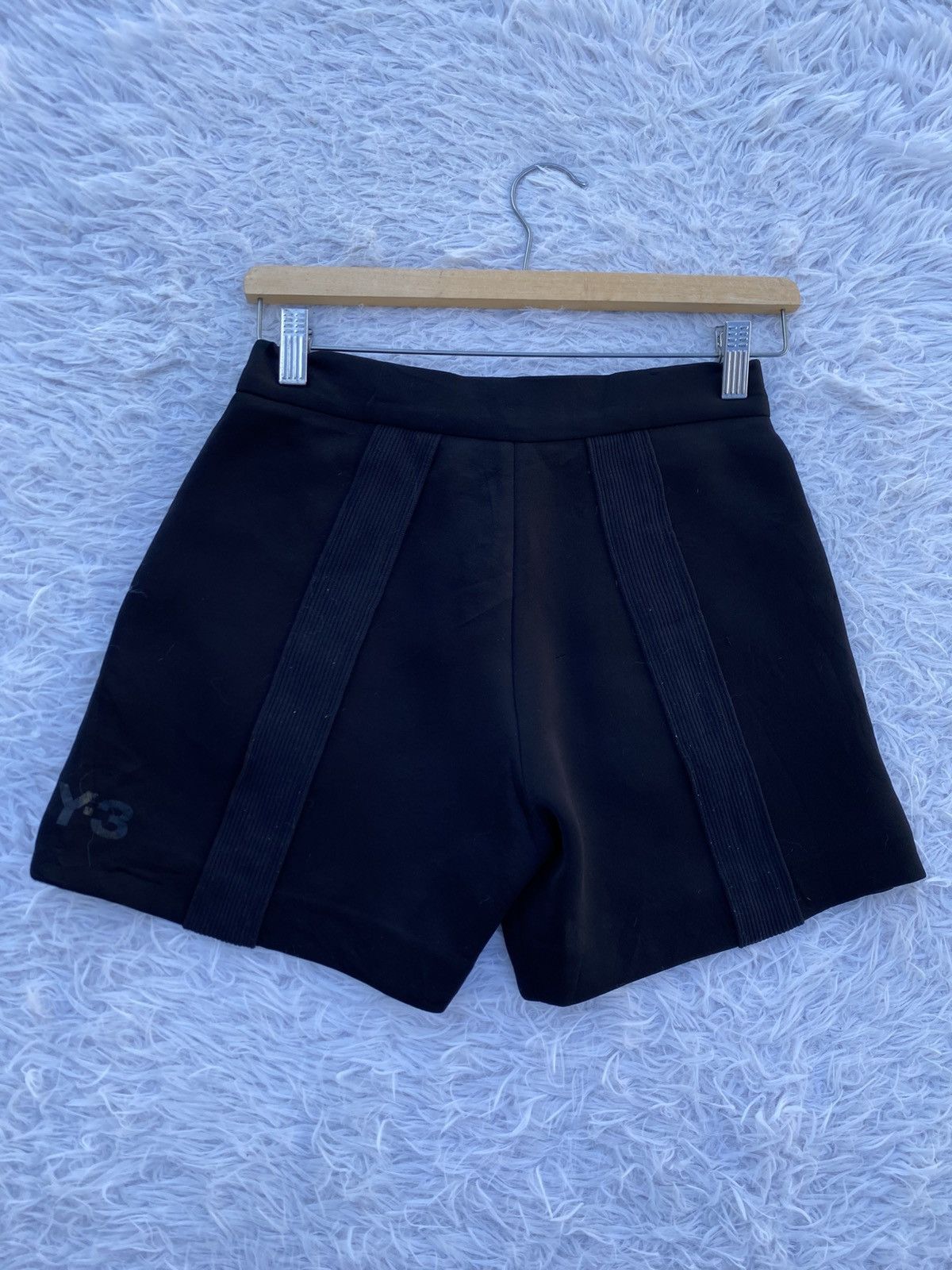 Adidas × Y-3 Rare Adidas x Yohji Yamamoto Y-3 Black Short Pants Size US 27 - 11 Thumbnail