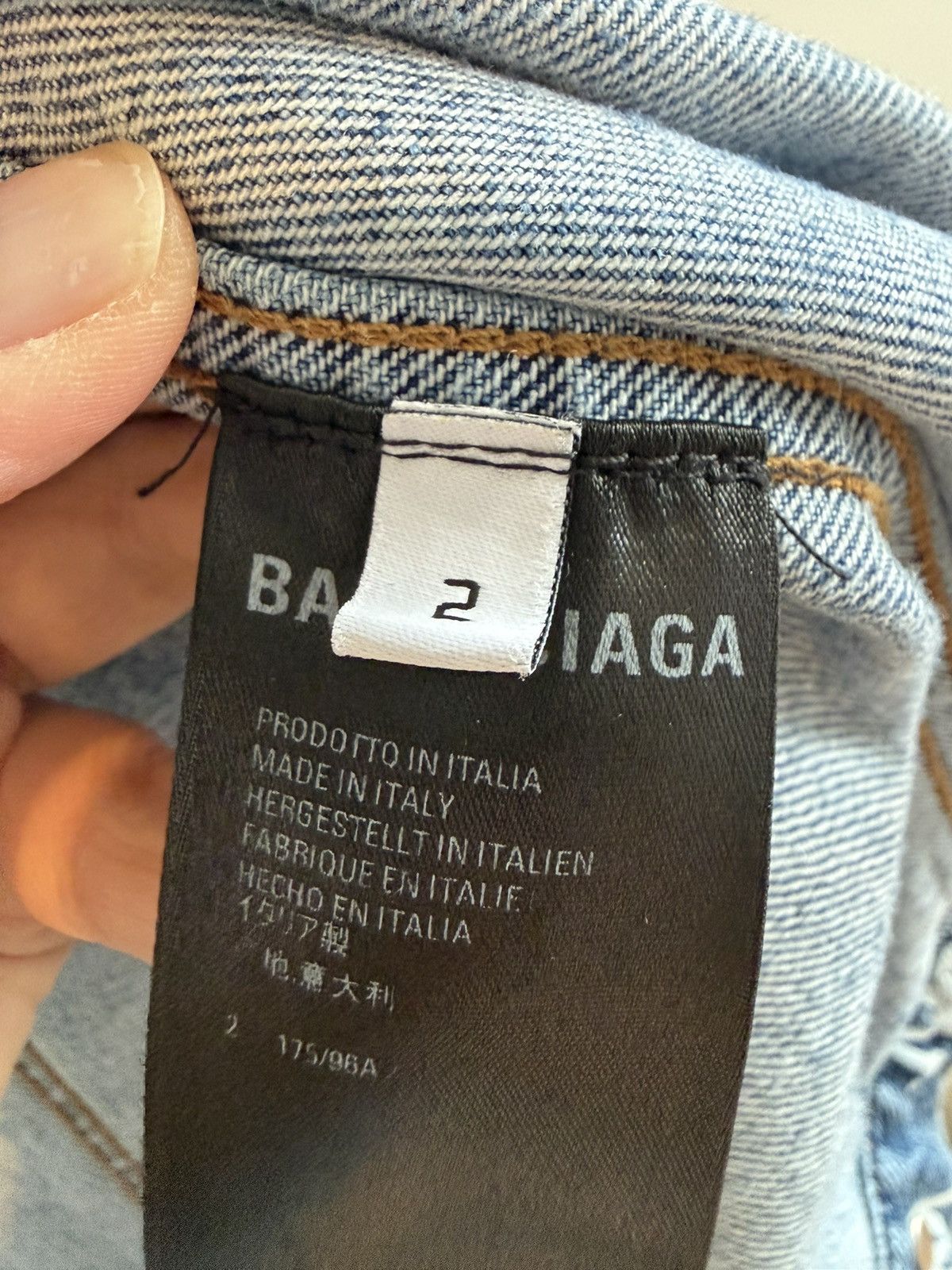 Balenciaga Balenciaga All Over Logo Denim Jacket Size US M / EU 48-50 / 2 - 10 Thumbnail
