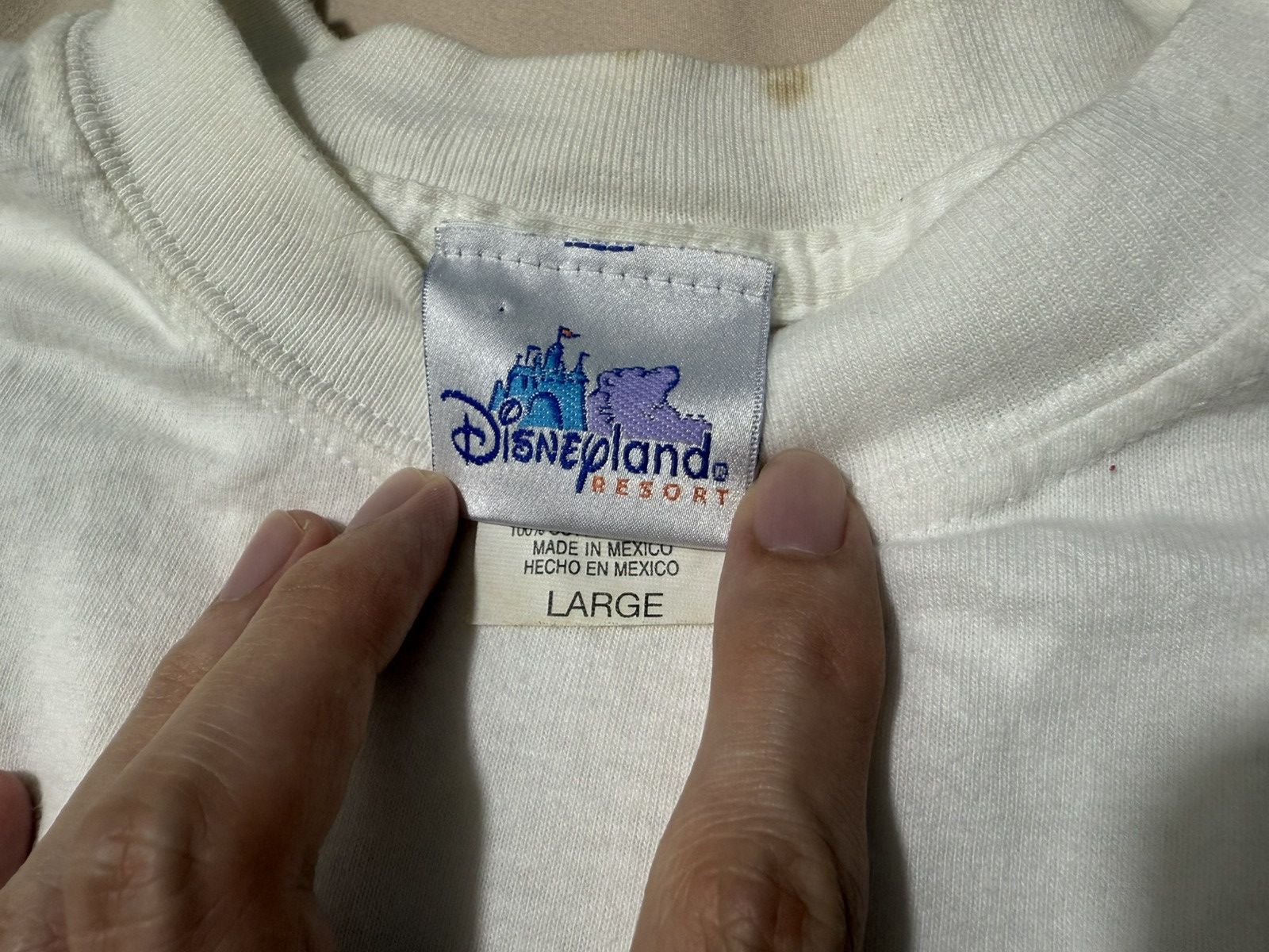 Other Vintage 2000s Disney Animation California Adventure T Shirt Size US L / EU 52-54 / 3 - 3 Thumbnail