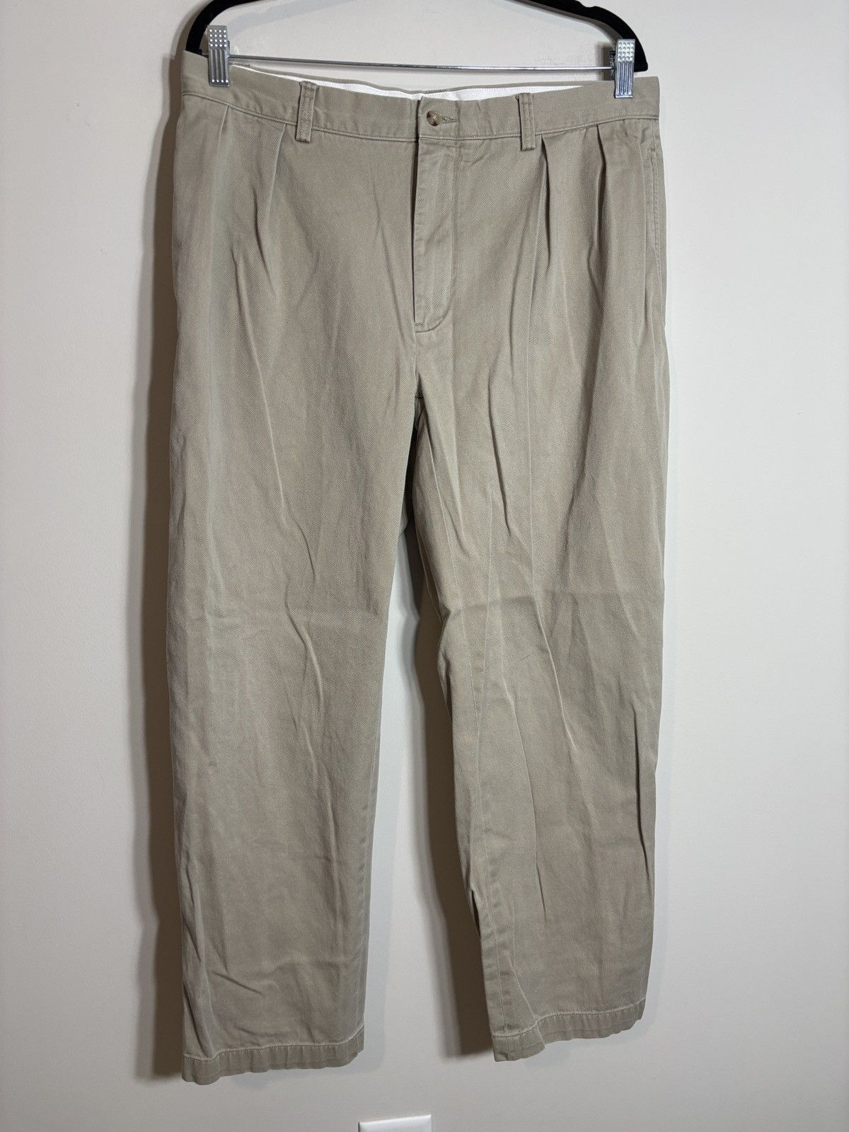 Polo Ralph Lauren Polo Ralph Lauren Classic Fit Pleated Chino Pants 34x29 Size US 34 / EU 50 - 1 Thumbnail