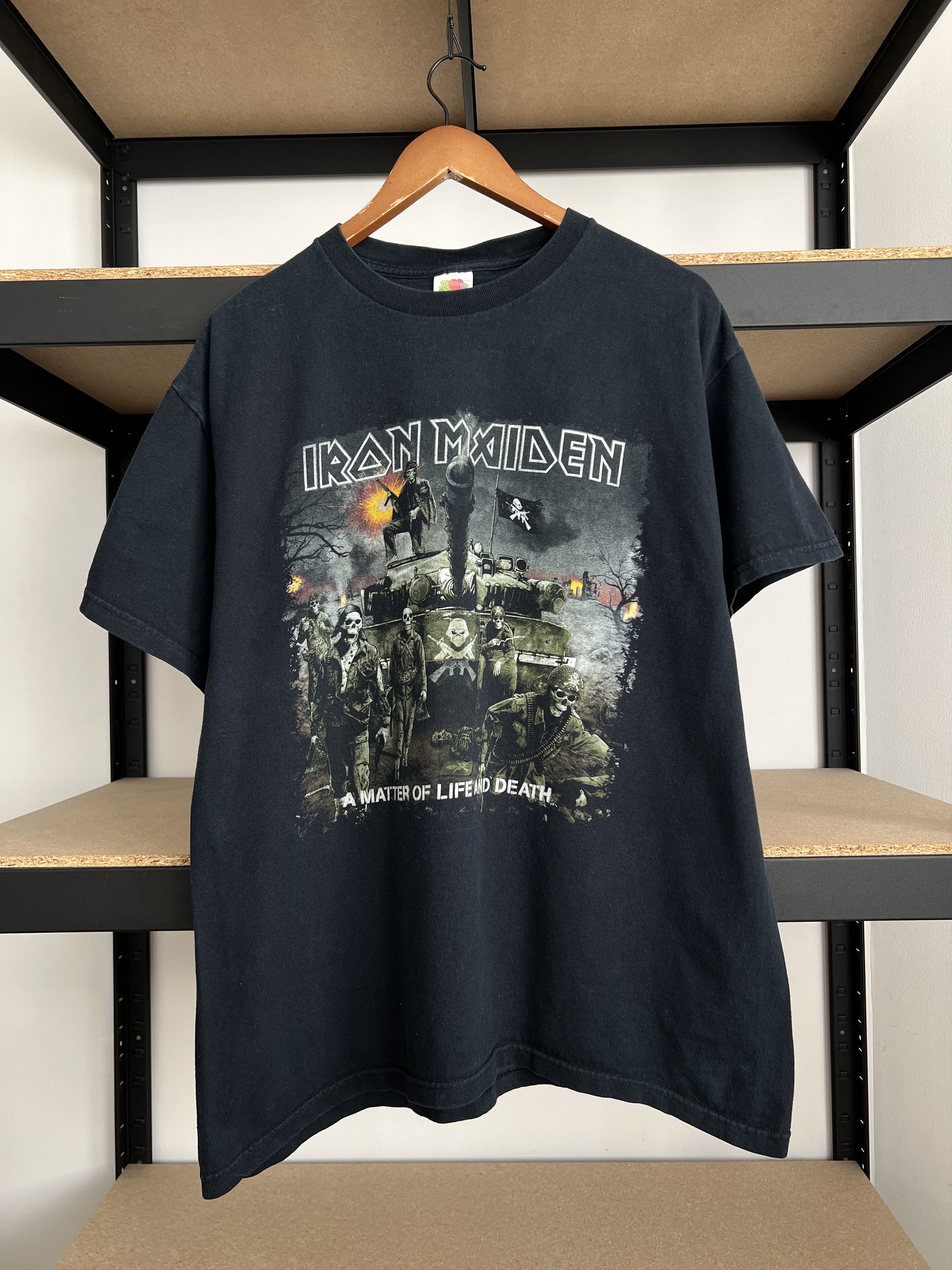 Band Tees Vintage 2006 Iron Maiden A Matter Of Life And Death T-shirt Size US XL / EU 56 / 4 - 3 Thumbnail