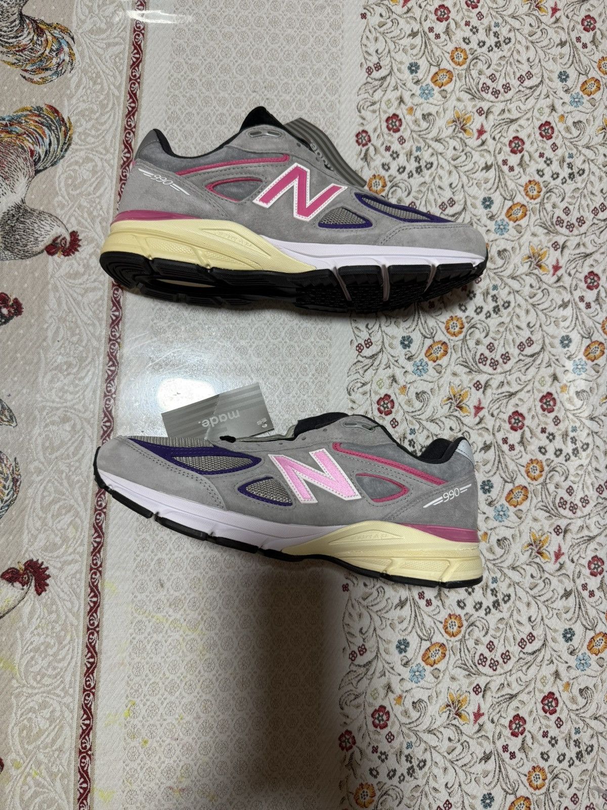 Kith × New Balance NEW BALANCE KITH X UNITED ARROWS & SONS X 990V4 Grey/Pink 11 Size US 11 / EU 44 - 2 Thumbnail