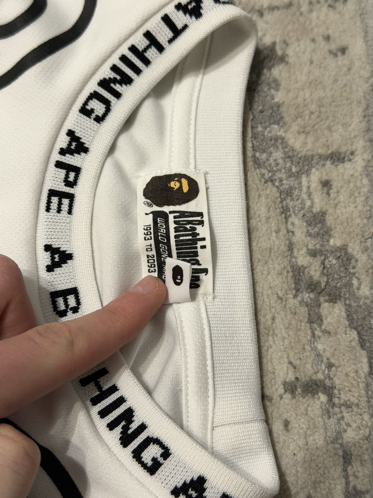 Bape A Bathing Ape (BAPE) long sleeve big shark logo Size US S / EU 44-46 / 1 - 6 Thumbnail