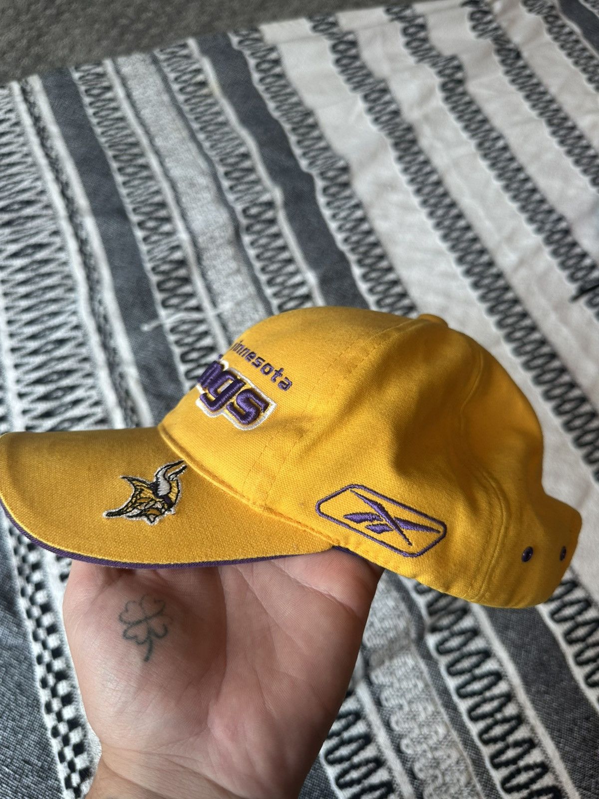 Reebok Minnesota Vikings NFL Pro Line Reebok Hat Purple Gold Size ONE SIZE - 4 Thumbnail