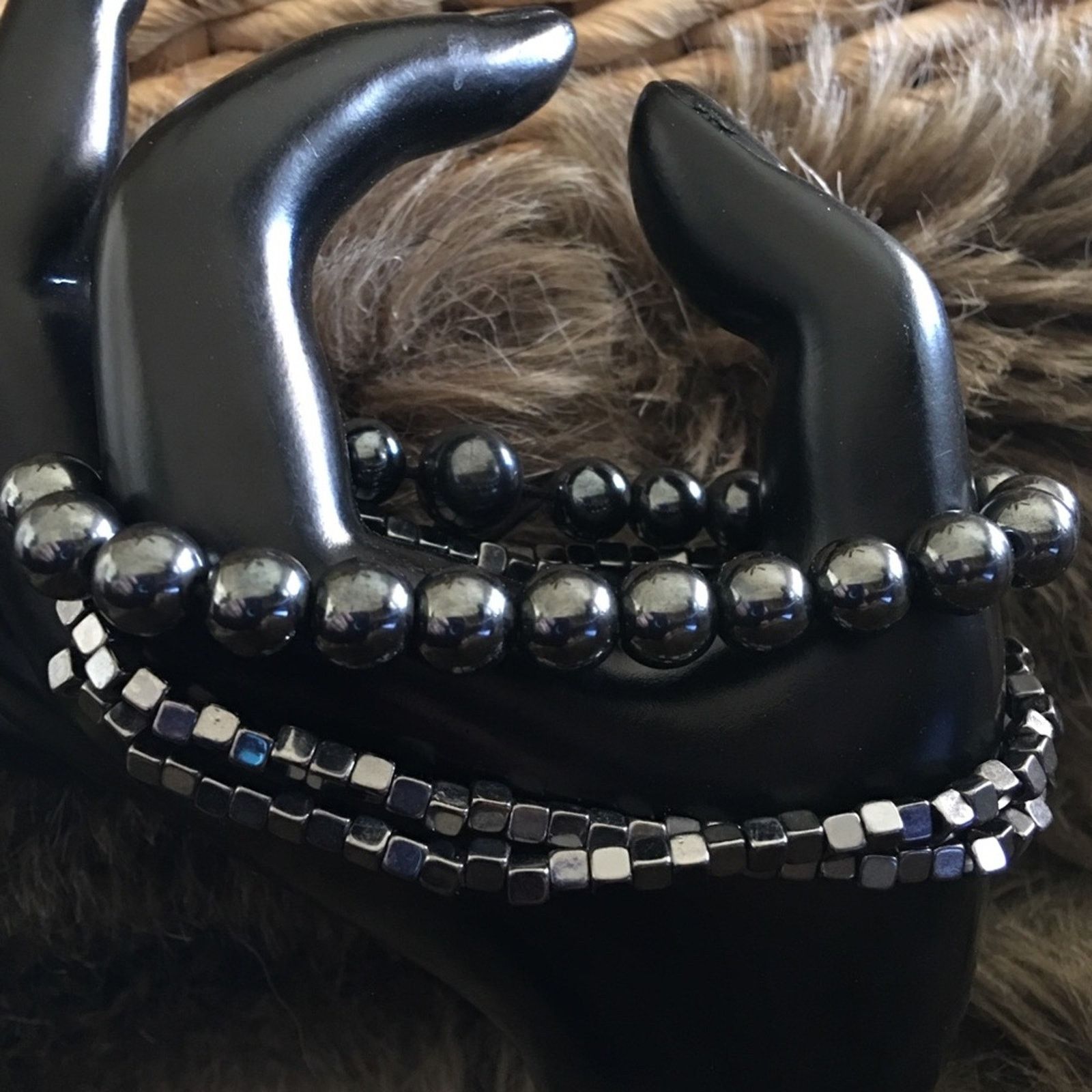 Jewelry Set Of Three Magnetic Hematite Bead Bracelets in Black, Women's