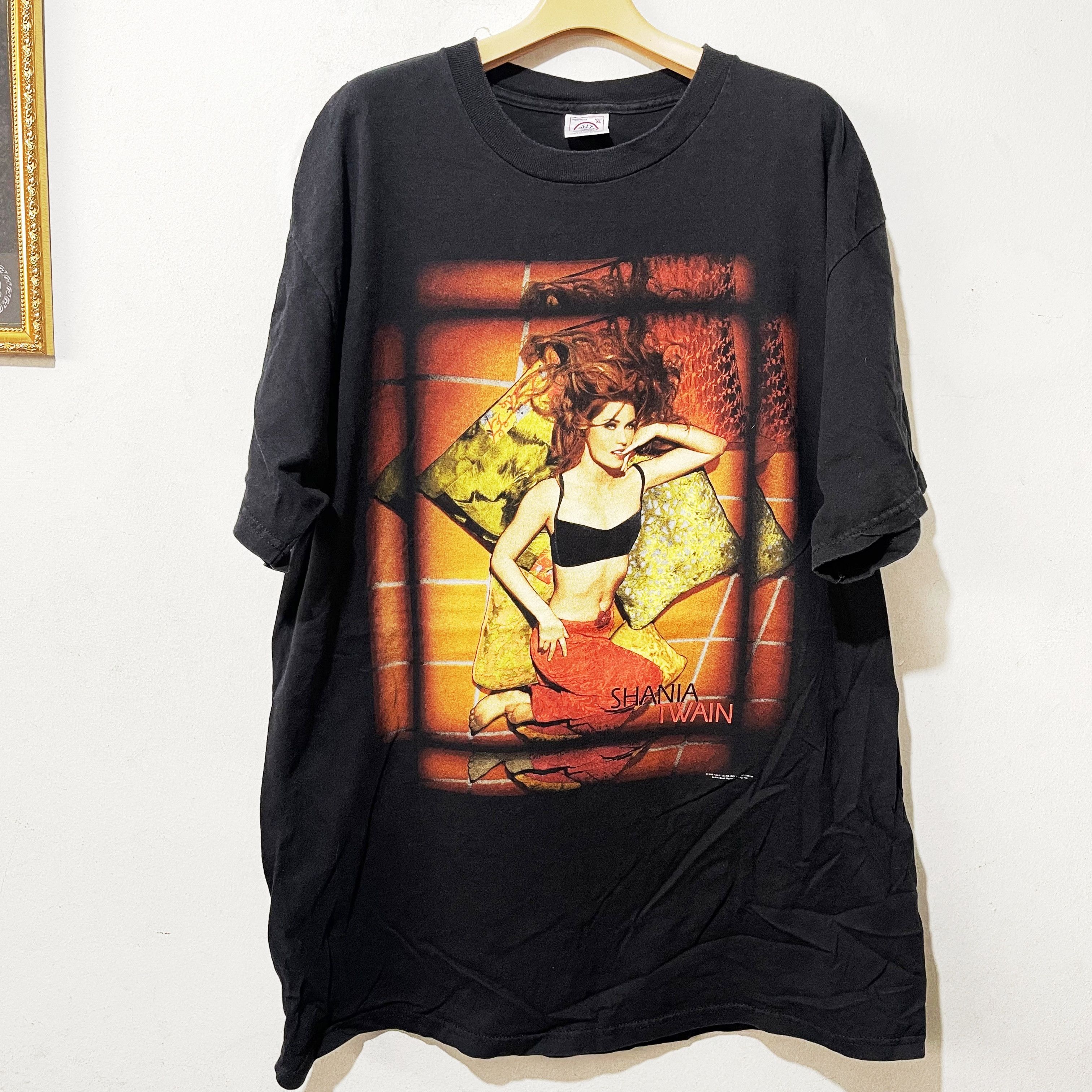 Band Tees × Vintage Vintage 1998 Shania Twain Shirt Size US XL / EU 56 / 4 - 1 Thumbnail