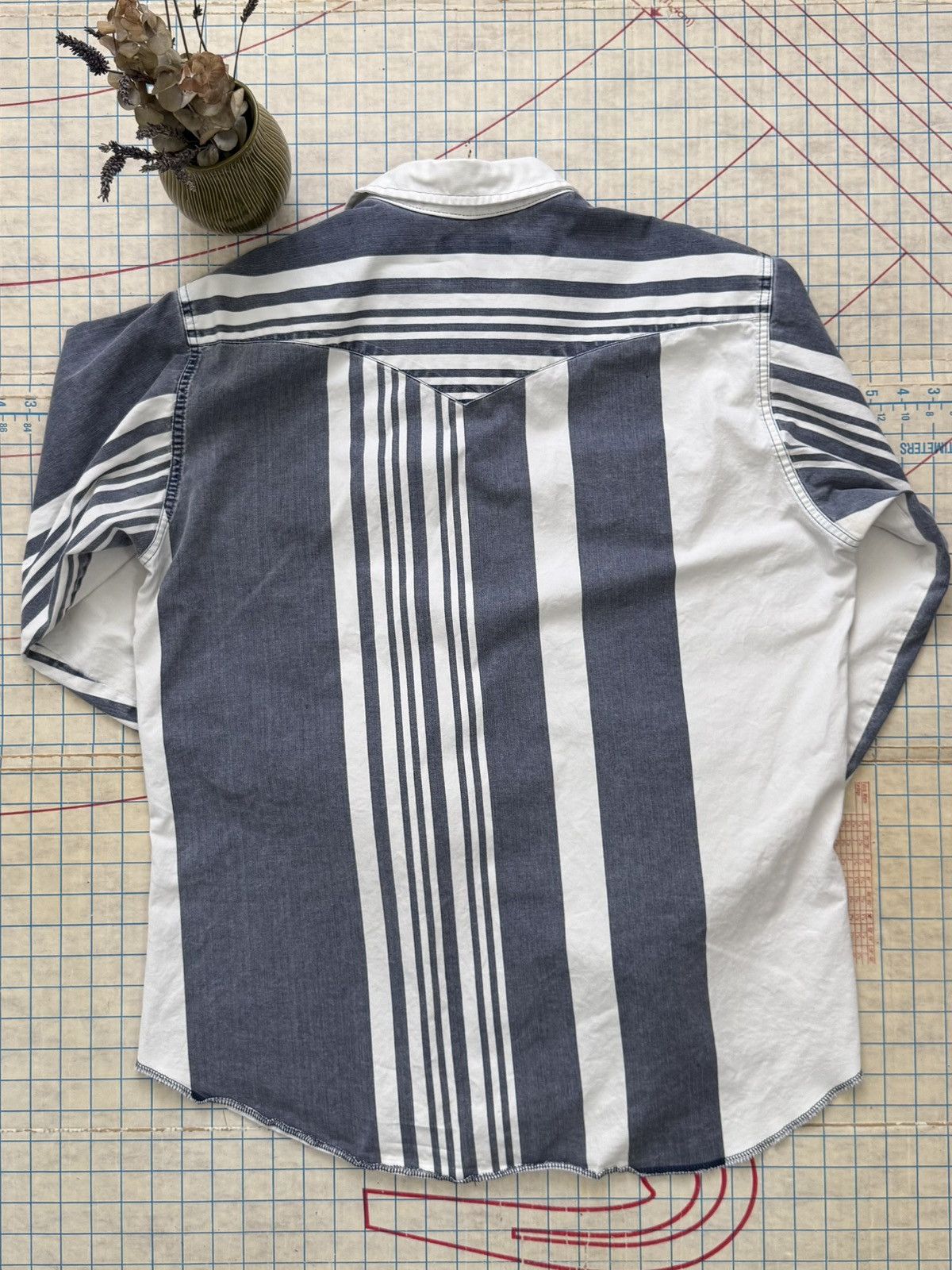 Vintage Vintage Wrangler Brushpopper Vertical Striped Button Up 17 Size US XL / EU 56 / 4 - 13 Thumbnail