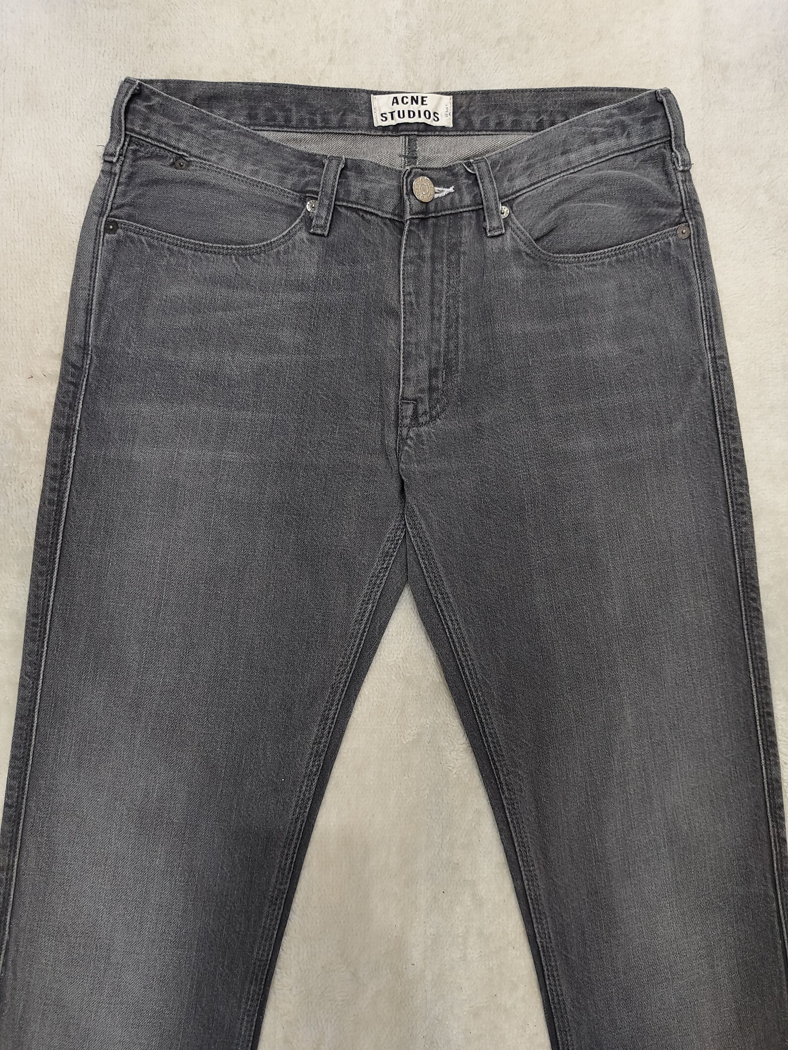Acne Studios Acne Studios- Light Washed Raw Hem Cropped Jeans Size US 32 / EU 48 - 2 Thumbnail