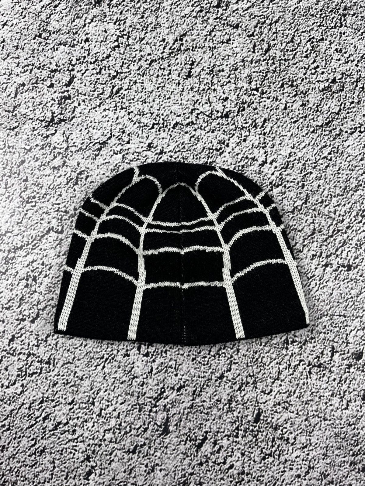 Spyder Vintage Y2K spider spiderweb beanie winter hat opium Size ONE SIZE - 2 Thumbnail