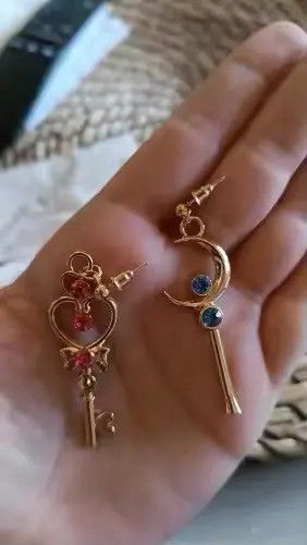 Jewelry Fujisaki x Kudou key moon heart earrings Size ONE SIZE - 6 Thumbnail