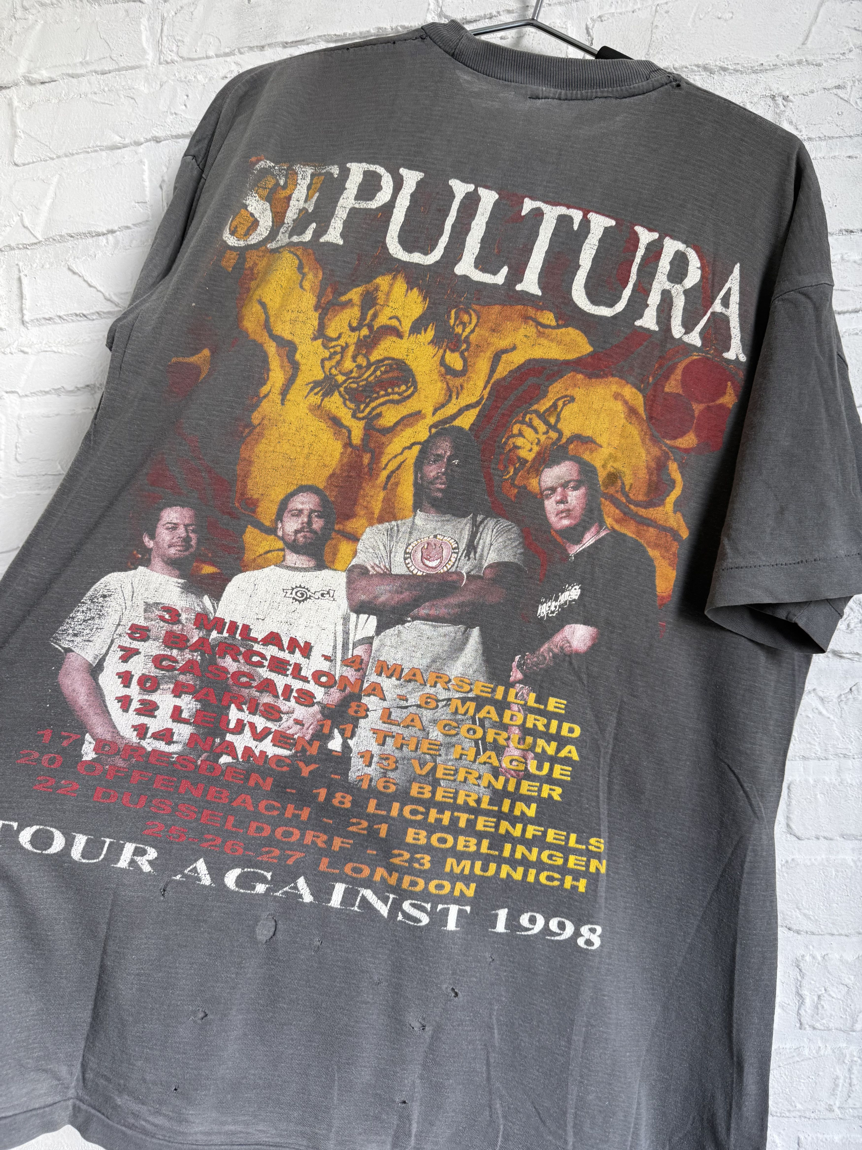 Band Tees RARE Vintage Sepultura Against Europe Tour 1998 t-shirt Size US XL / EU 56 / 4 - 13 Thumbnail