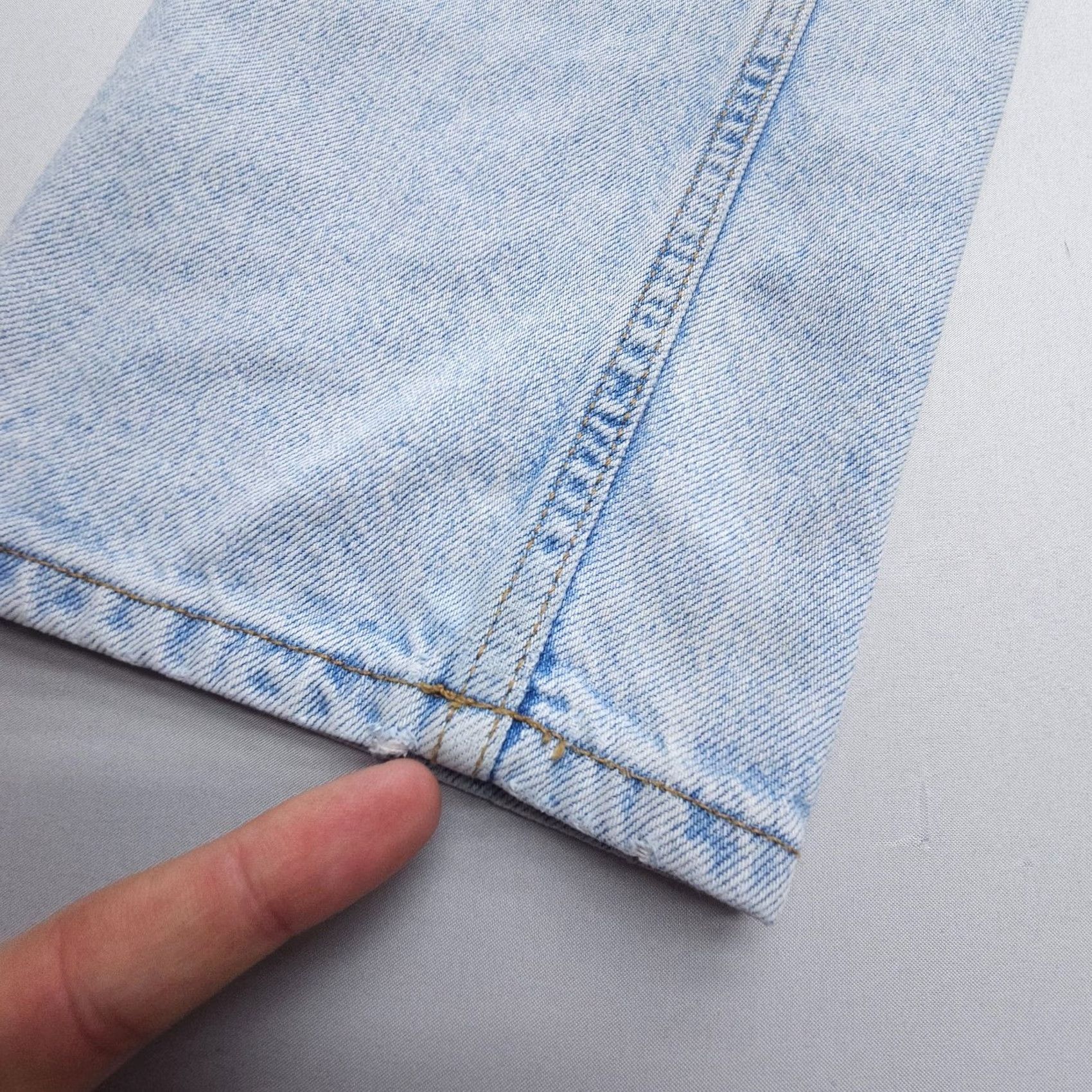 Vintage We the Free Pacifica High Rise Slim Straight Jeans 26x29 Light Blue Denim Regular 5-Pocket Mens Womens Jeans Size 26" / US 2 / IT 38 - 6 Thumbnail