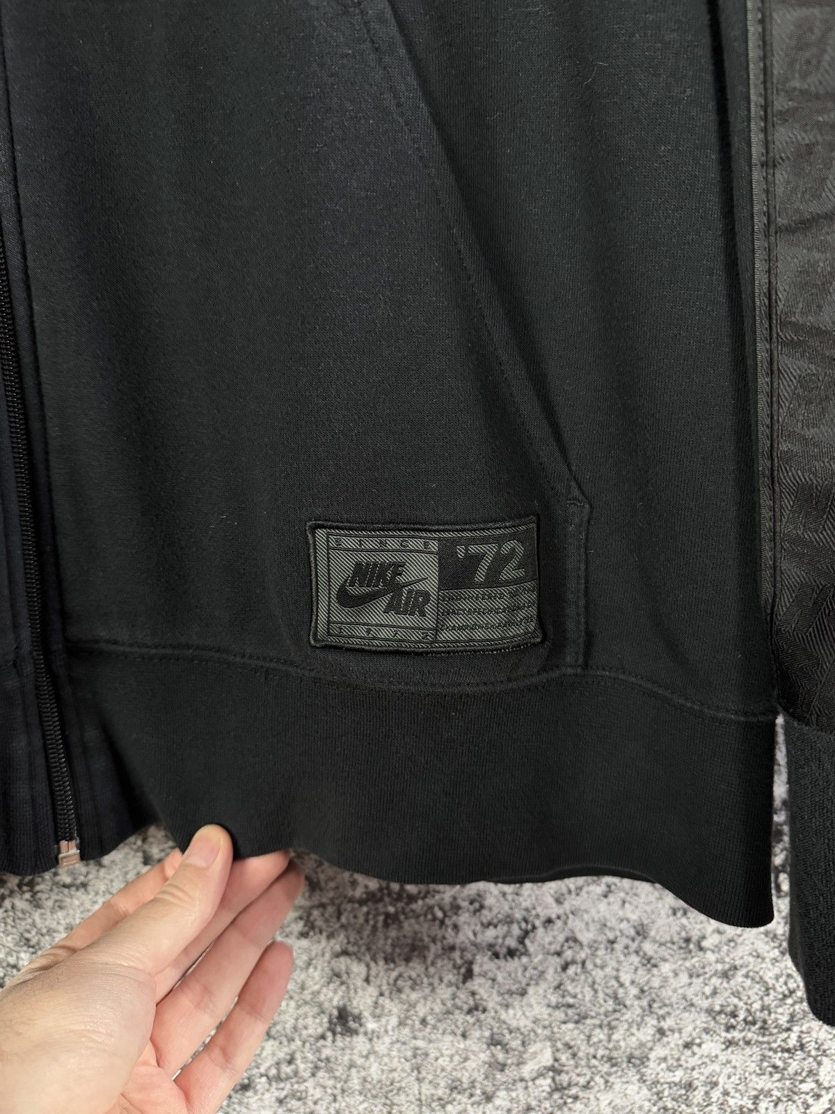 Nike Vintage Nike Air 72 Full Zip Black Hoodie Retro Size XL Size US XL / EU 56 / 4 - 7 Thumbnail