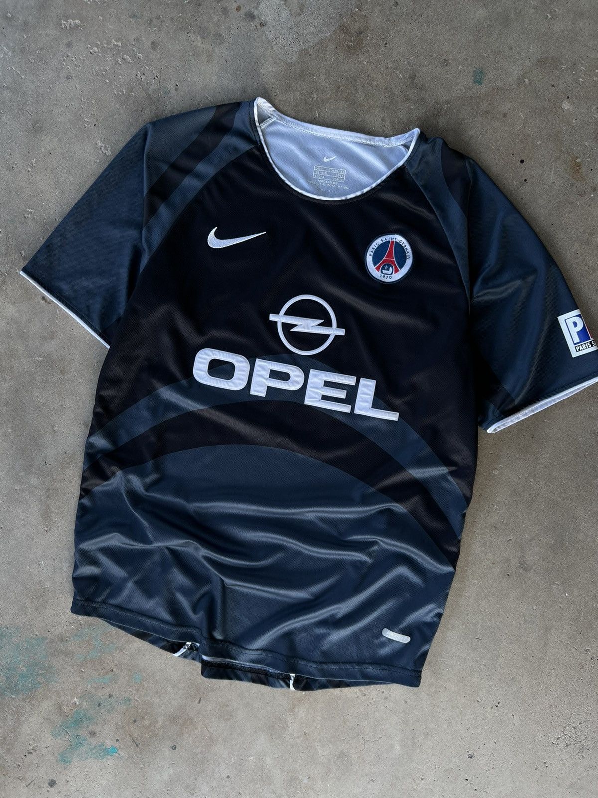 Nike Vintage Nike T90 PSG Paris Saint FC Soccer Futbol Jersey Kit Size US M / EU 48-50 / 2 - 1 Thumbnail