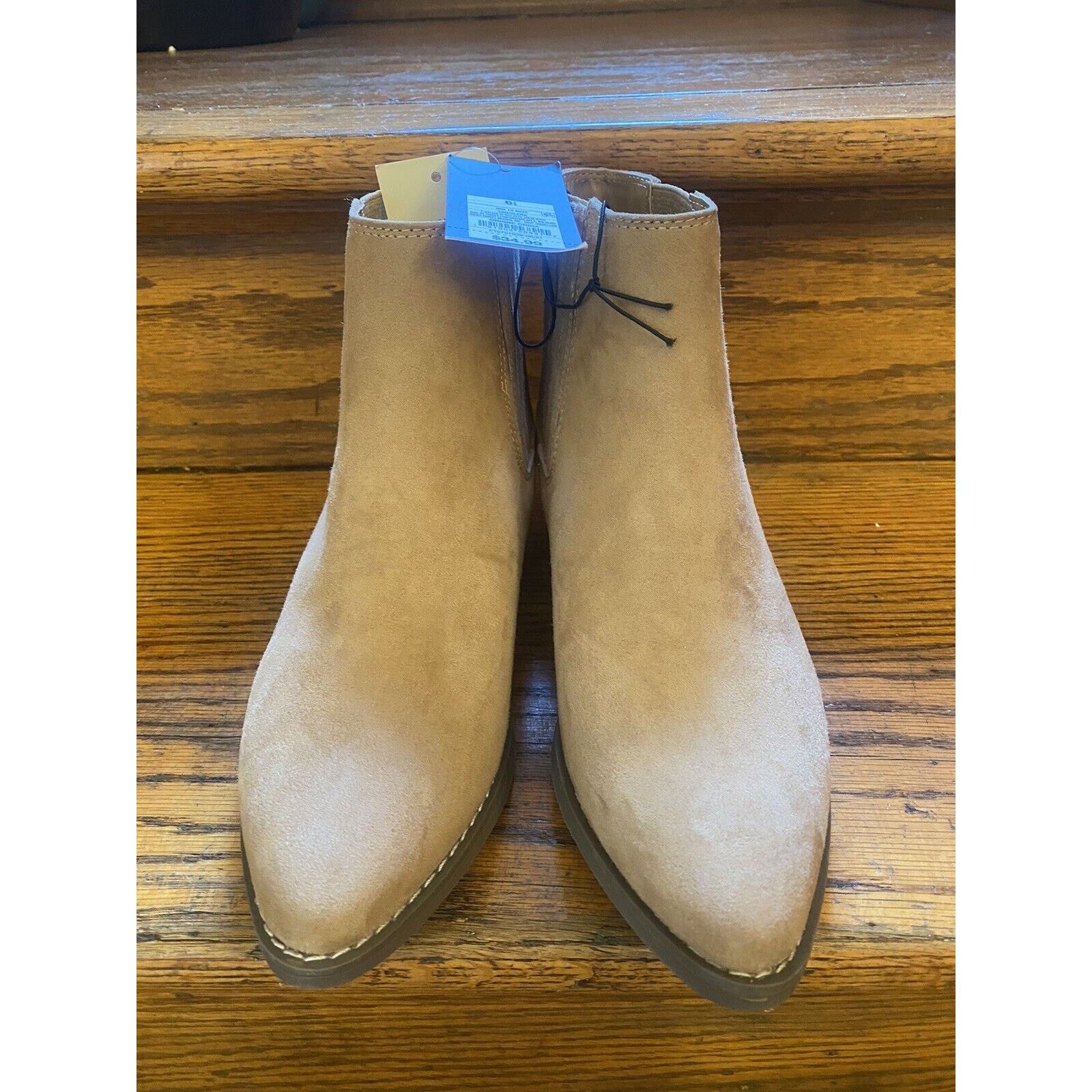Other NWT Universal Thread Boots Memory Foam Women’s 6.5M $35 Size US 6.5 / IT 36.5 - 2 Thumbnail