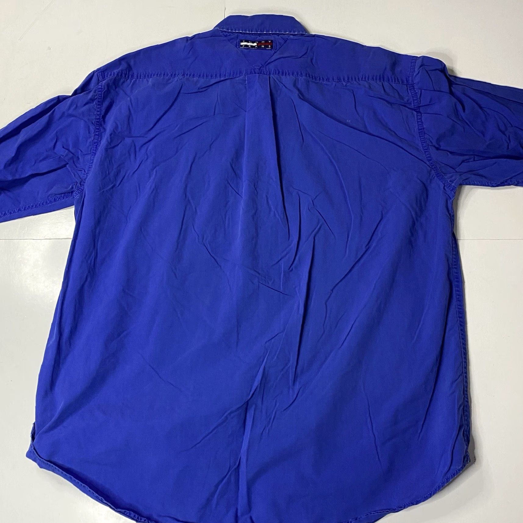 Tommy Hilfiger VINTAGE Tommy Hilfiger Shirt L Blue Button-Up Long Sleeve Distressed Rare Embroidered 90s Sailing Gear Mens Casual Size US L / EU 52-54 / 3 - 4 Thumbnail