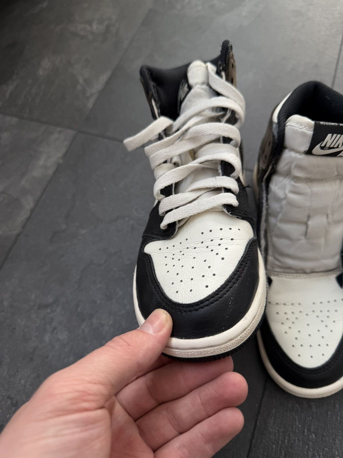 Jordan Brand × Nike × Vintage Nike Air Jordan 1 Retro High Dark Mocha Black Size US 4 / IT 34 - 6 Thumbnail