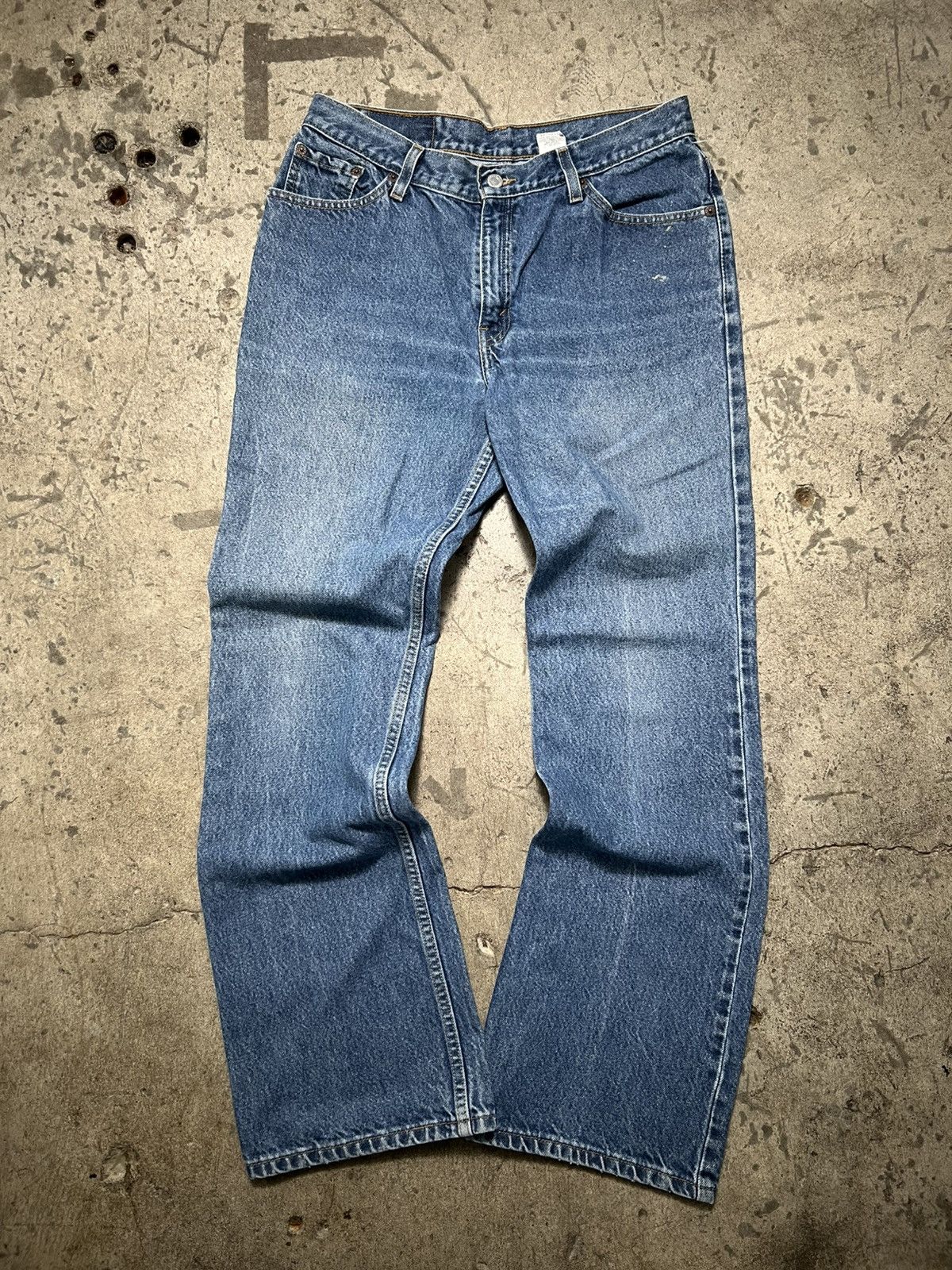 Levi's Vintage y2k 32x32 Levi’s boot cut paint splatter jeans Size US 32 / EU 48 - 1 Thumbnail