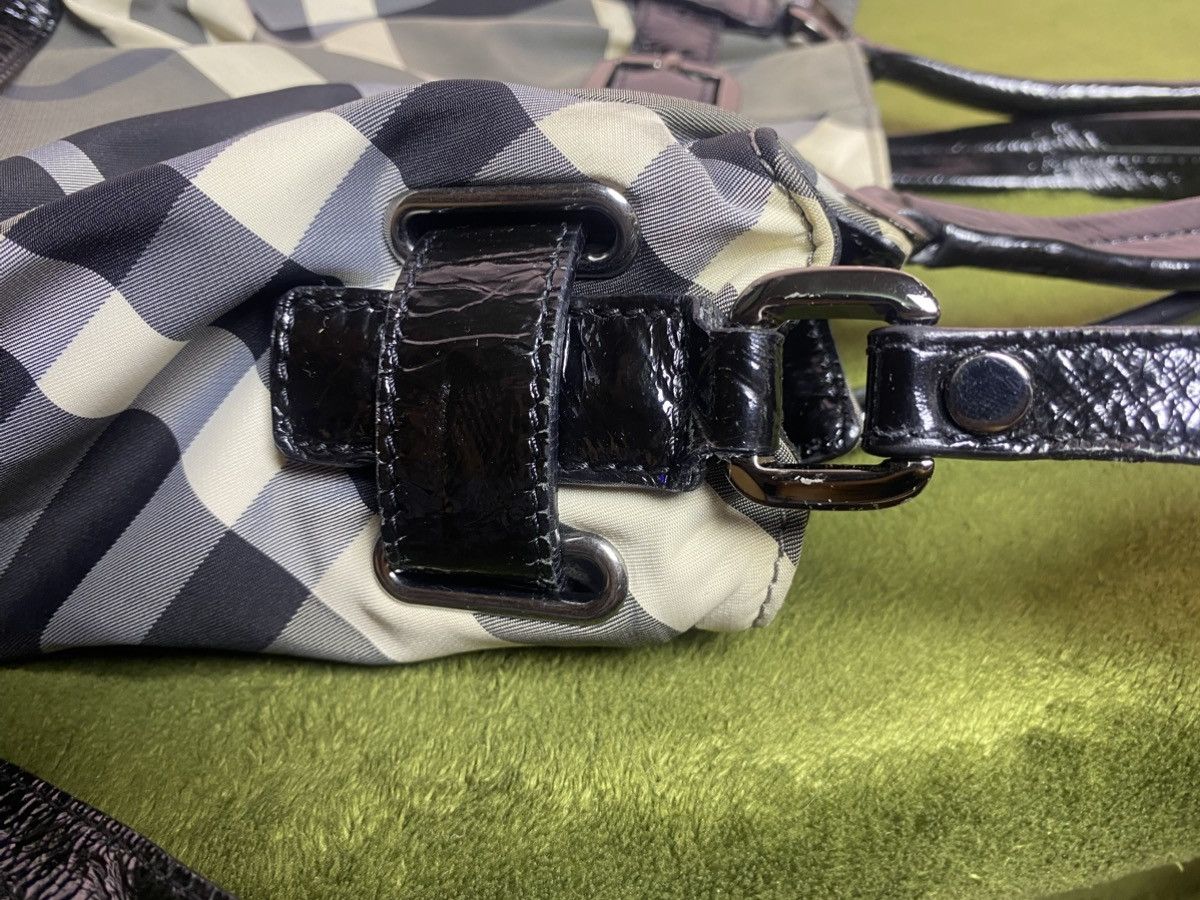 Burberry BURBERRY Bicolor Beat Check Nylon Two Way bag Size ONE SIZE - 9 Thumbnail