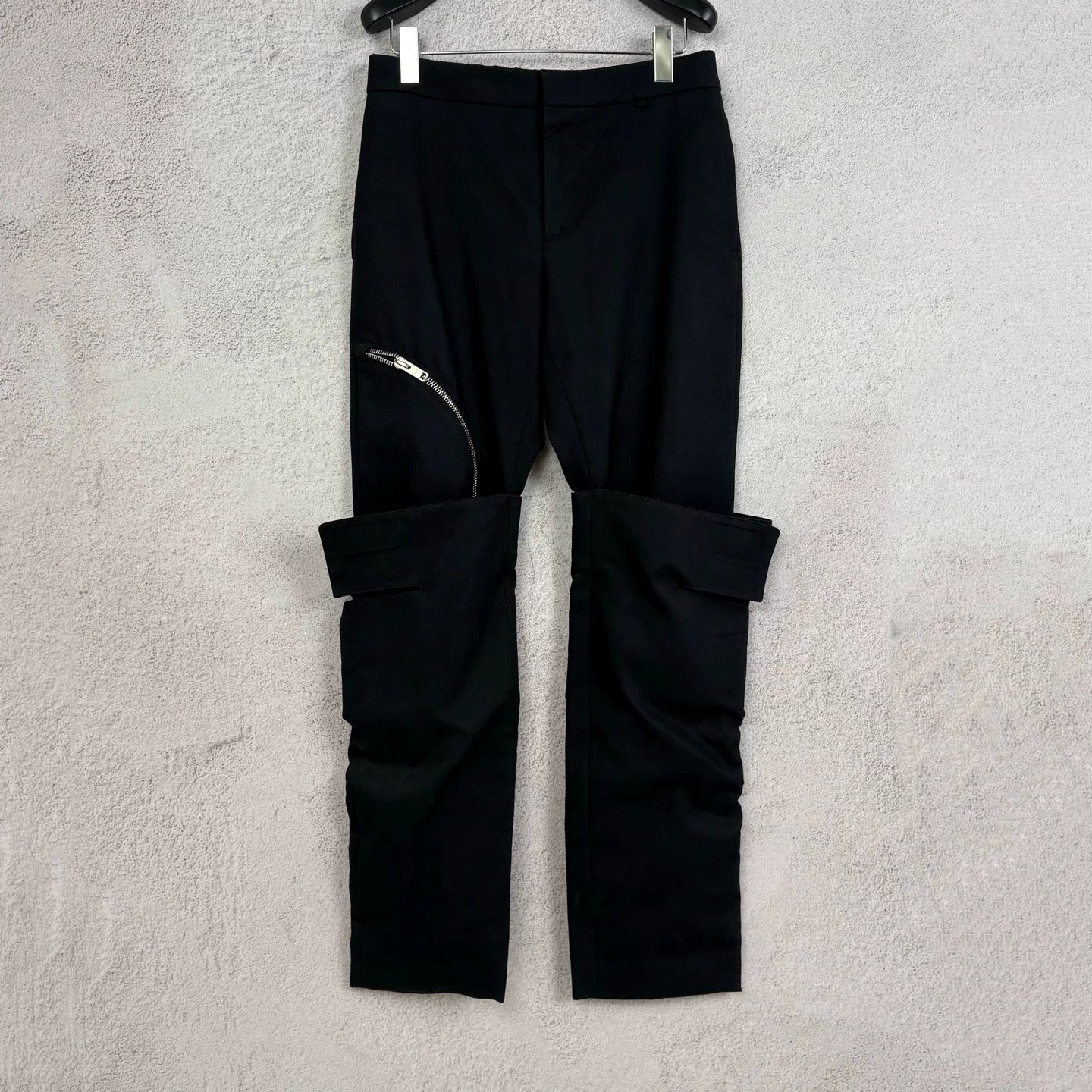 Givenchy Givenchy MMW Zipper Cargo Pants 52 Size US 36 / EU 52 - 1 Thumbnail