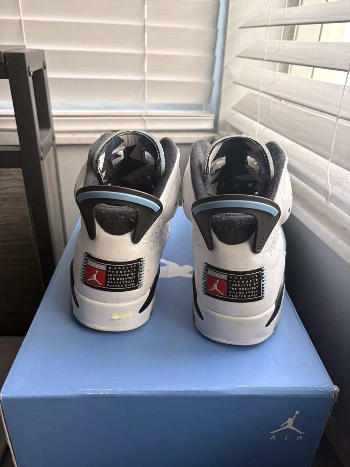 Jordan Brand Jordan 6 UNC Size US 8.5 / EU 41-42 - 4 Thumbnail